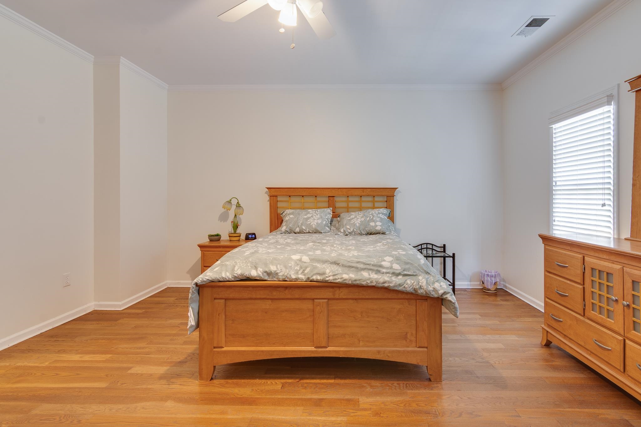 1180 Chapel Park Blvd Property Photo 20