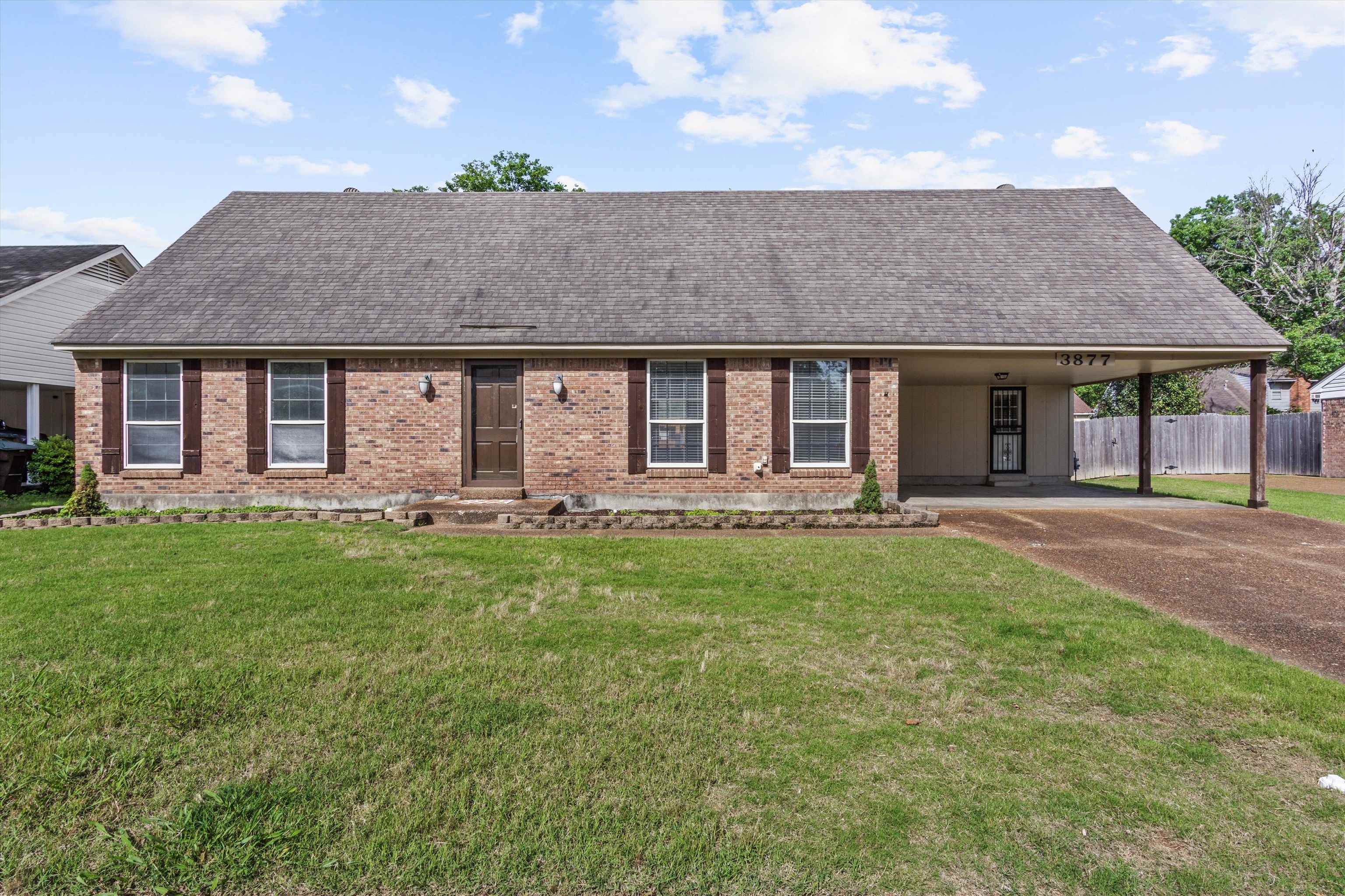 3877 SABAL HILL DR Property Photo 1