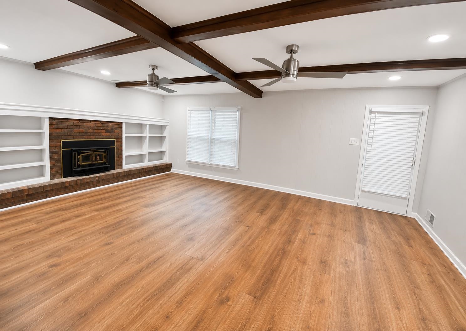 6888 Kingham Cv Property Photo 6