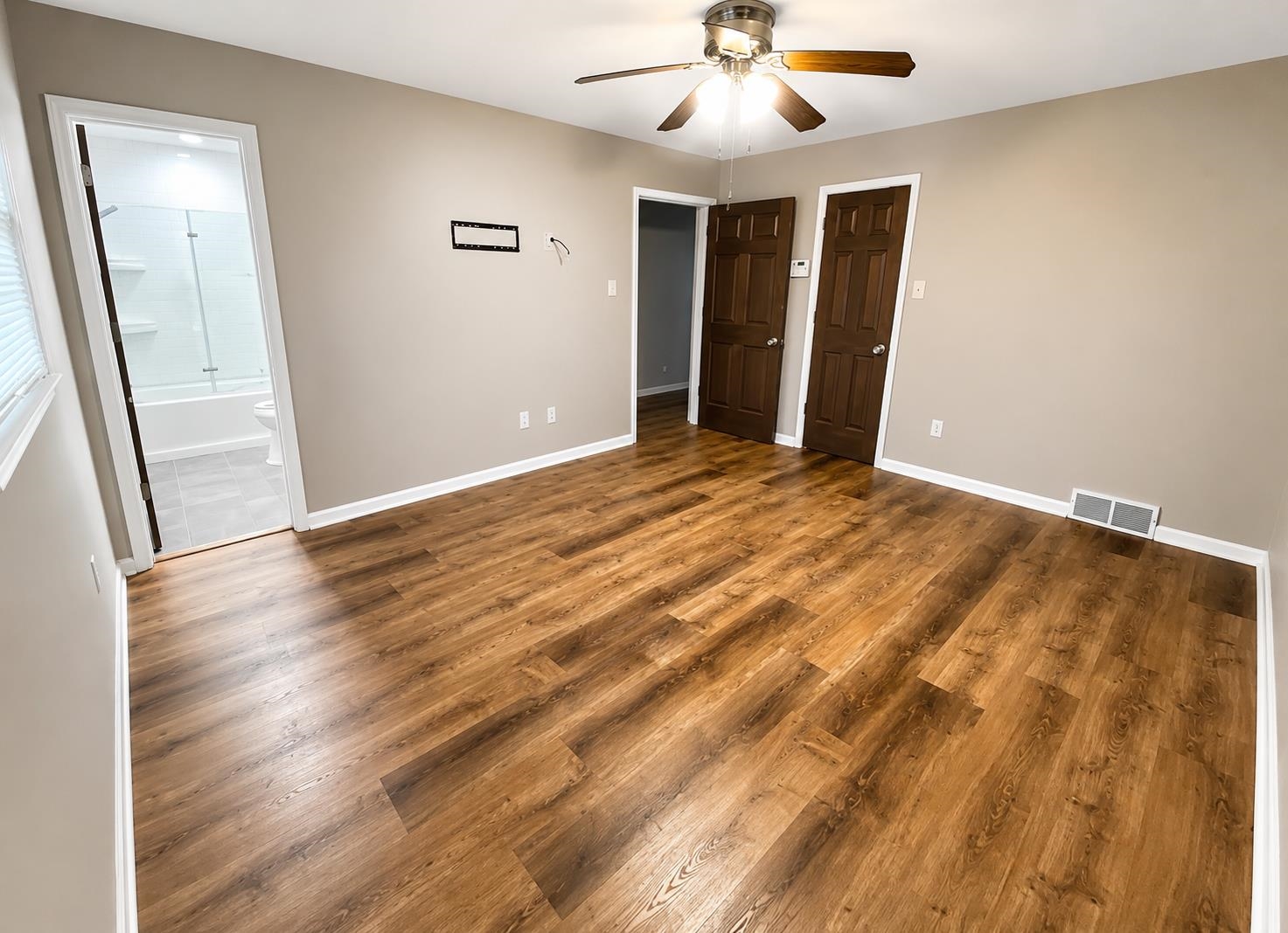 6888 Kingham Cv Property Photo 10