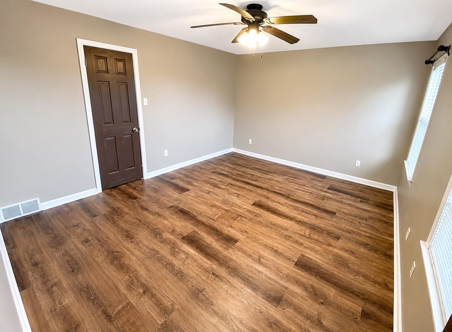 6888 Kingham Cv Property Photo 11