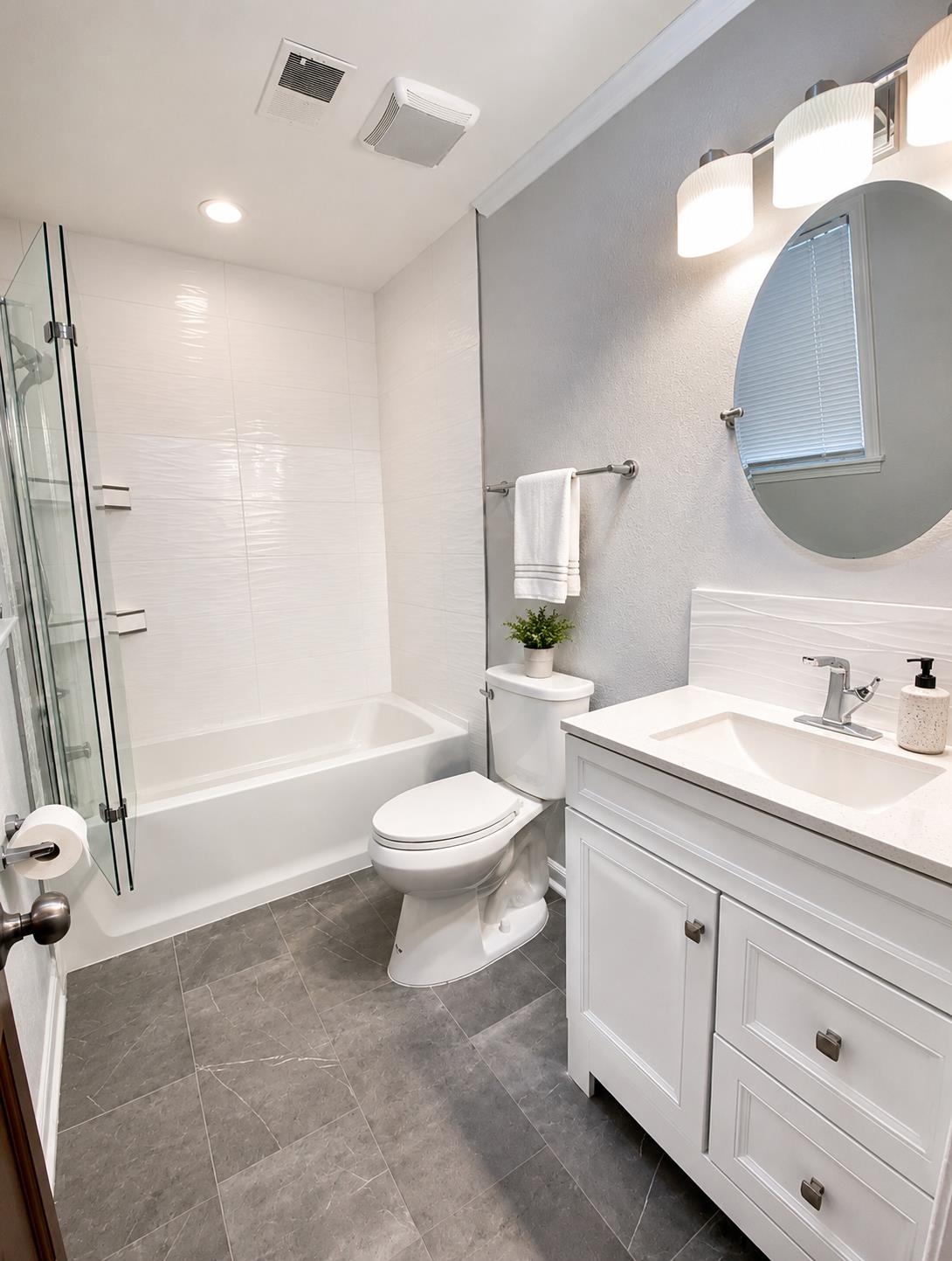 6888 Kingham Cv Property Photo 12