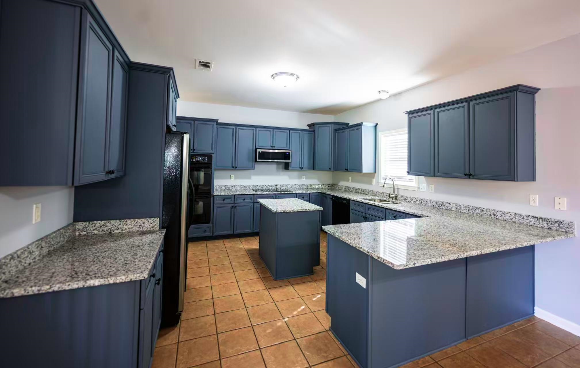 9374 Laurel Hill Dr Property Photo 7