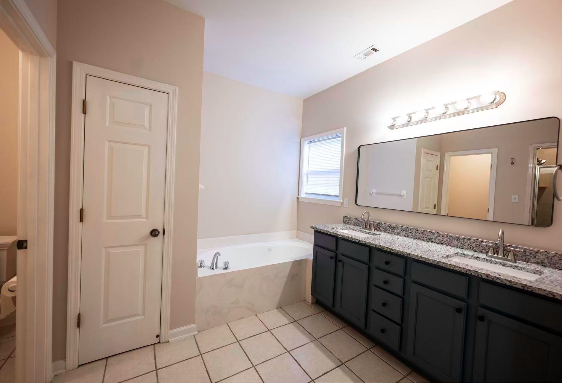 9374 Laurel Hill Dr Property Photo 14