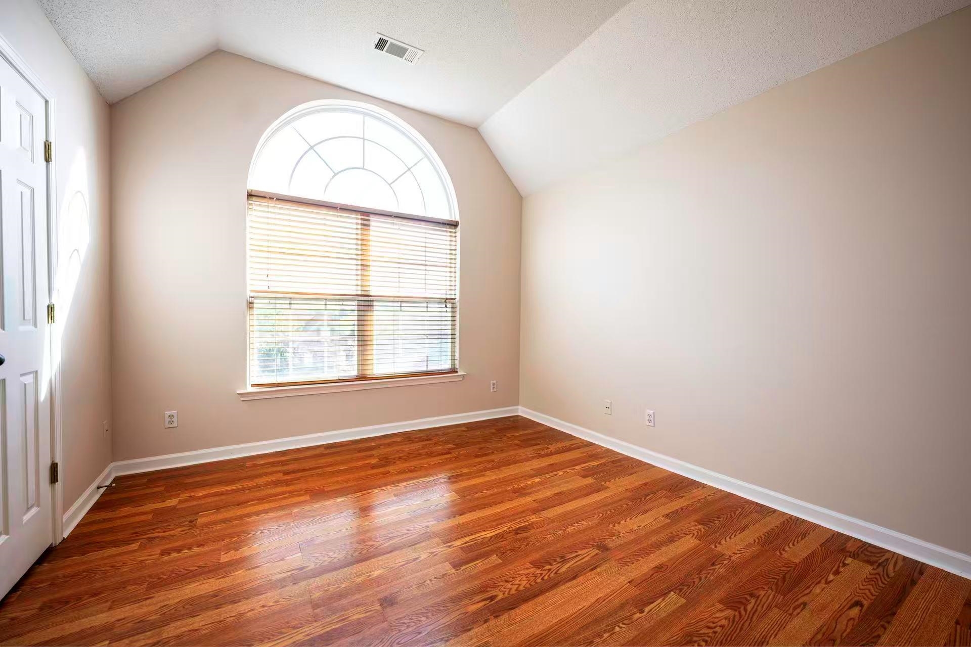 9374 Laurel Hill Dr Property Photo 18