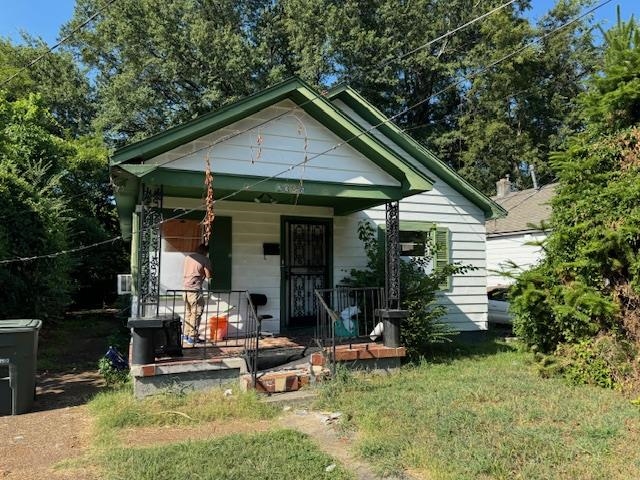 2396 Golden Ave Property Photo 1
