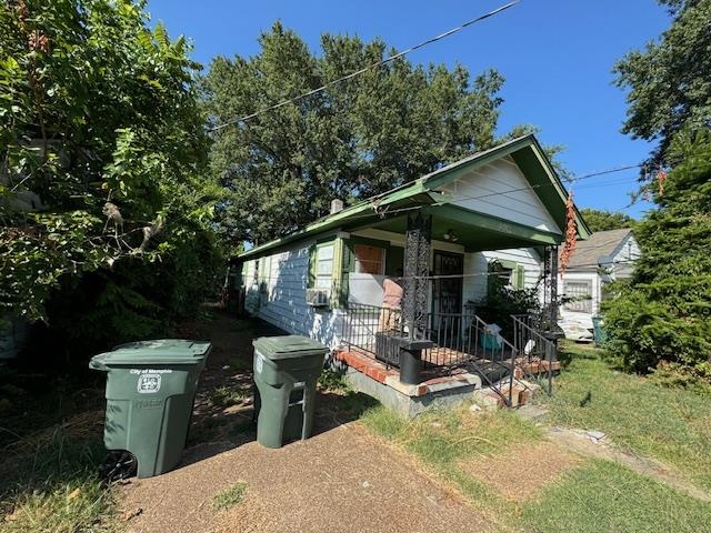 2396 Golden Ave Property Photo 2