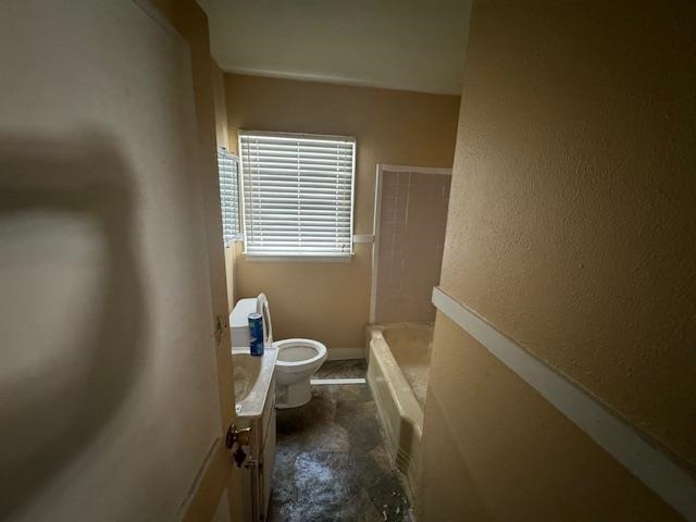 2396 Golden Ave Property Photo 9