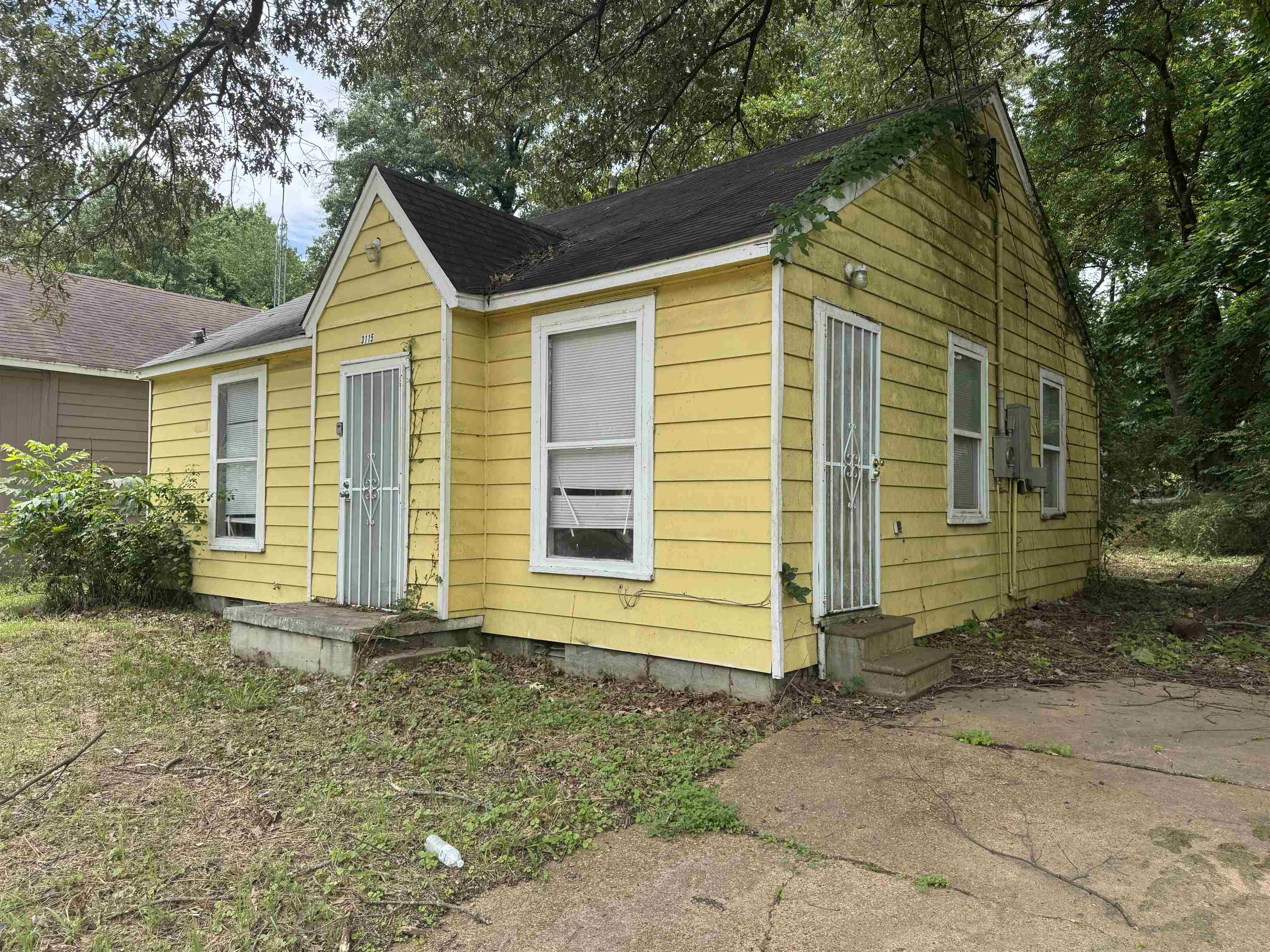 3115 Morningside St Property Photo 3