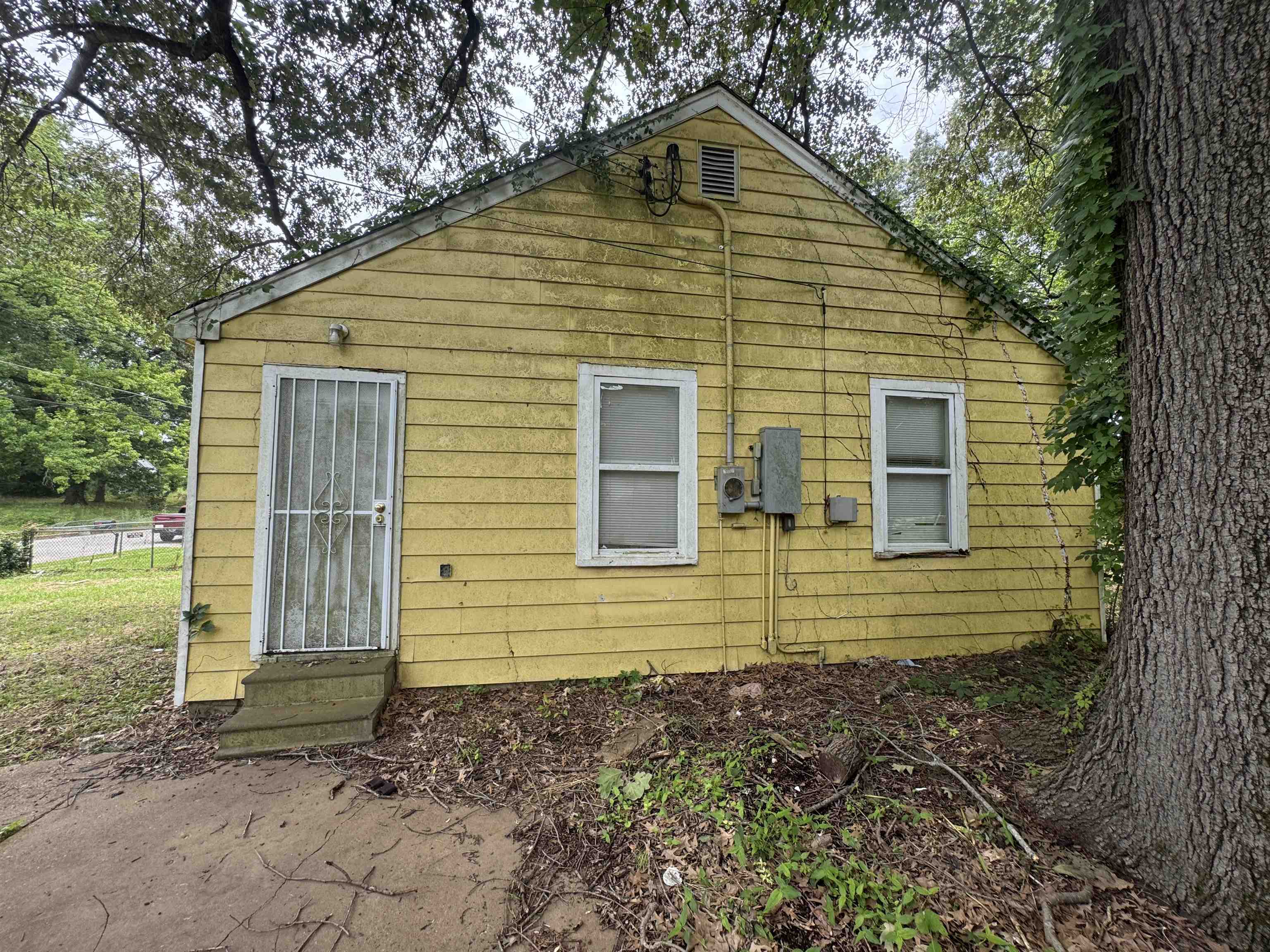 3115 Morningside St Property Photo 4
