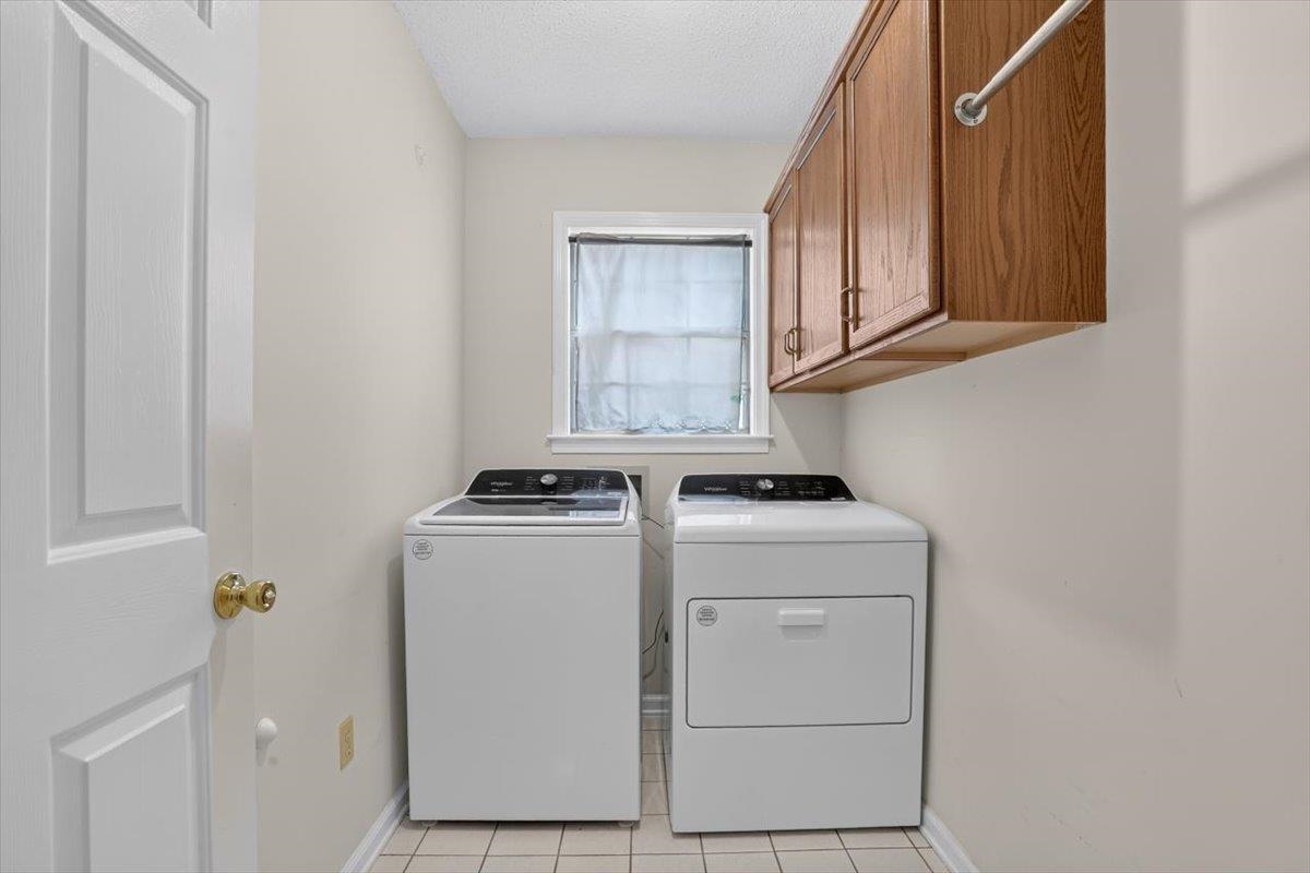 3929 Carrie Brook Cv Property Photo 23