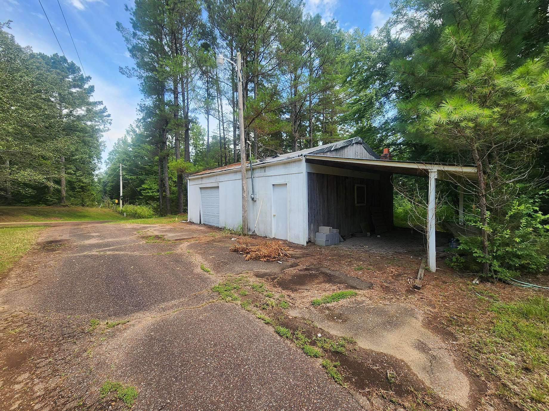 205 Van Buren Ln Property Photo 5