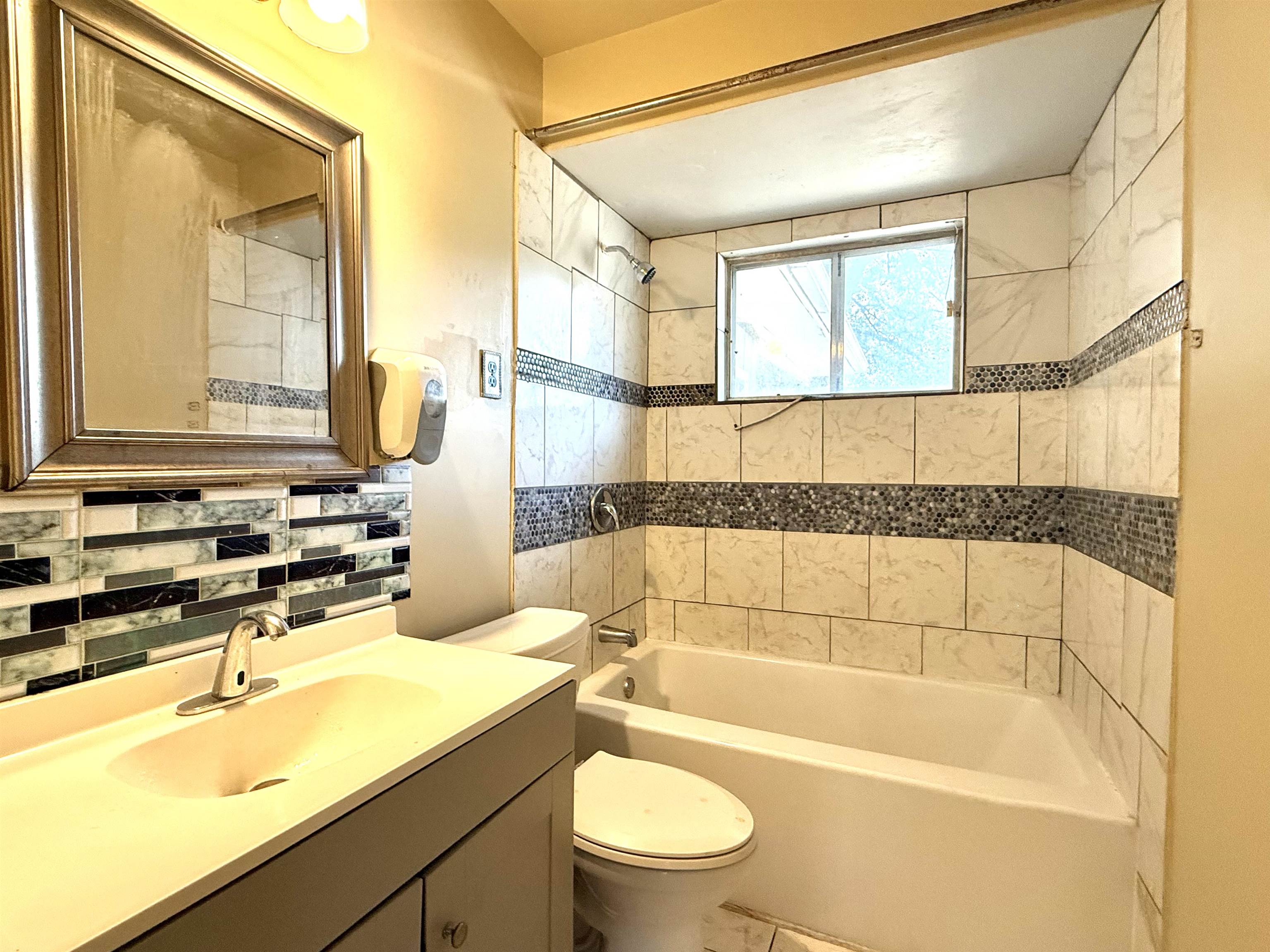 2930 Getwell Rd Property Photo 14