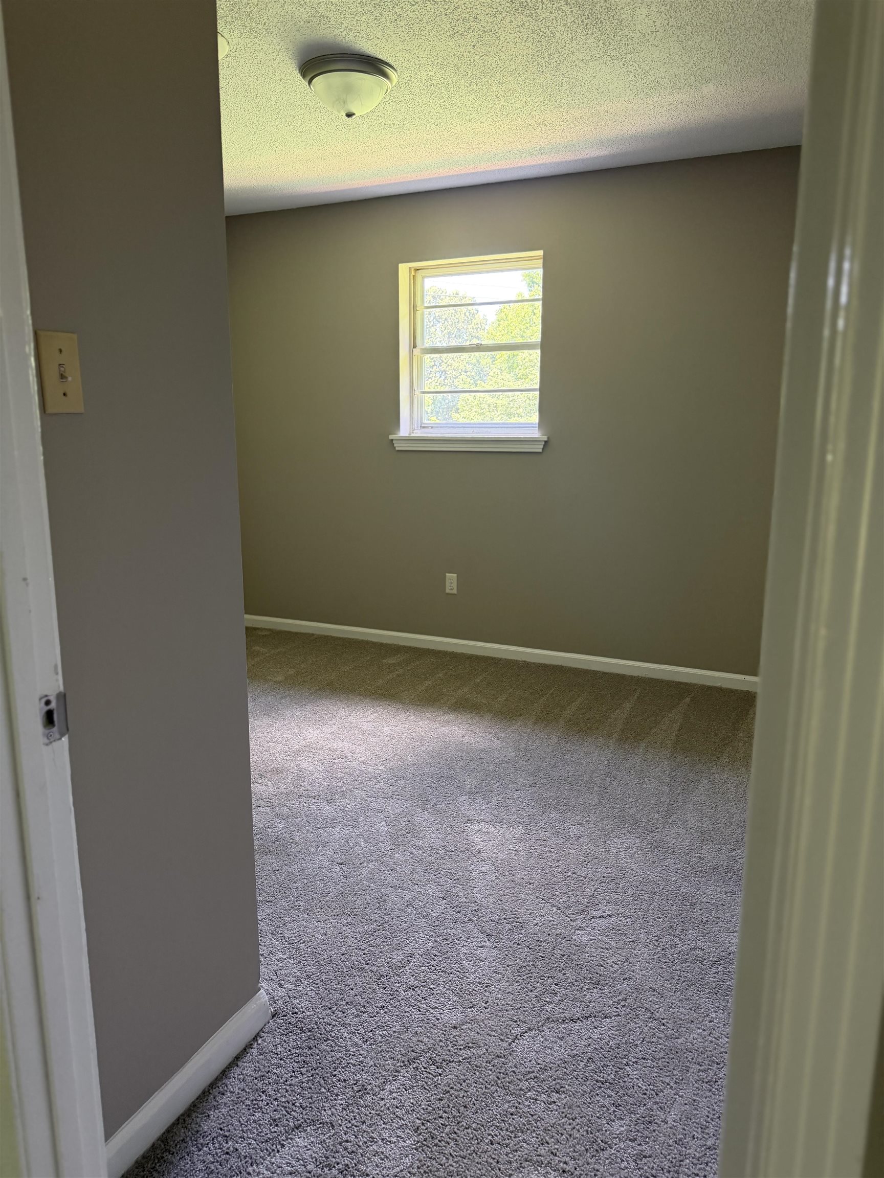 583 Armstrong Rd Property Photo 13