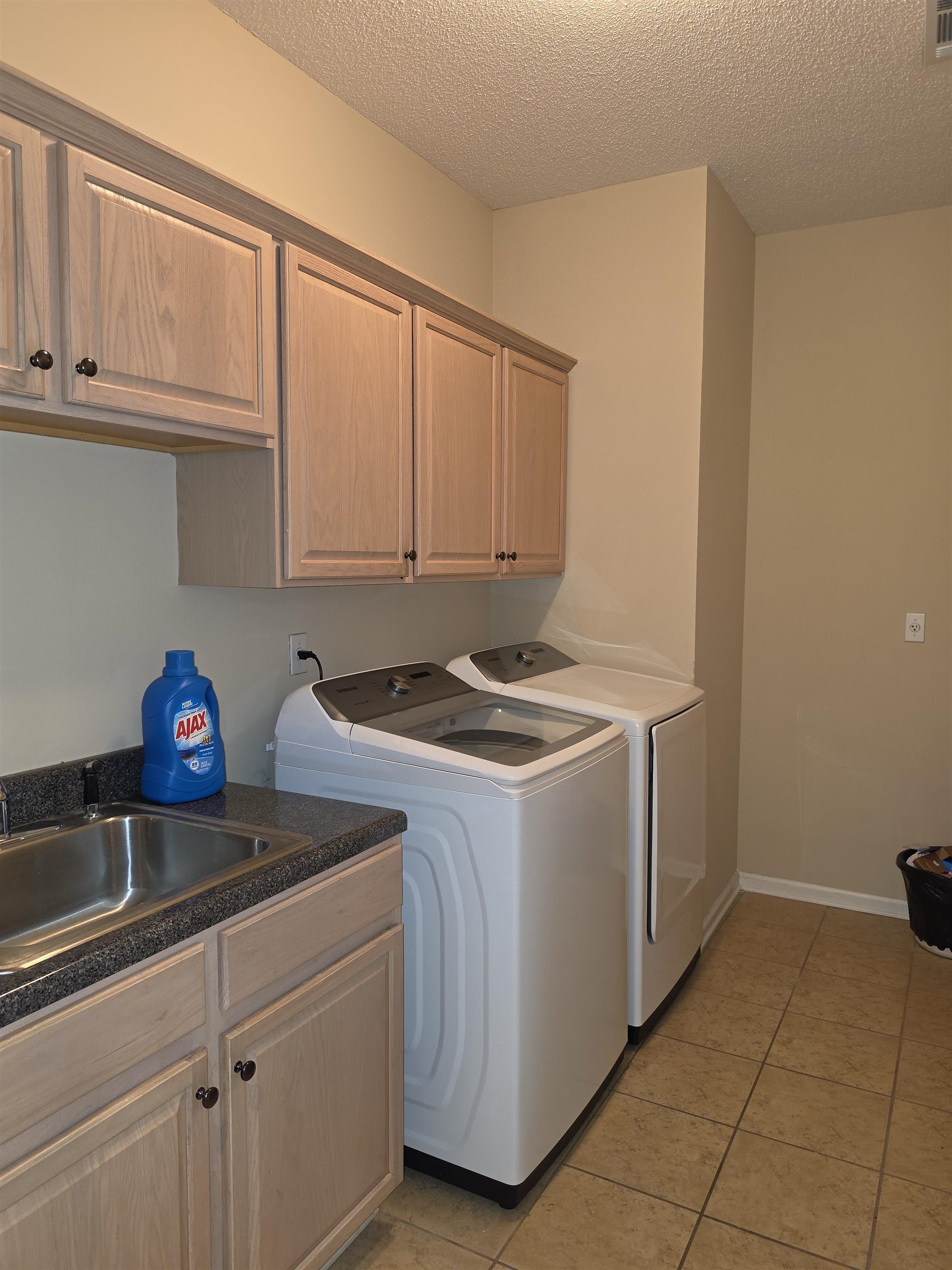 7253 Rourke Cir Property Photo 9