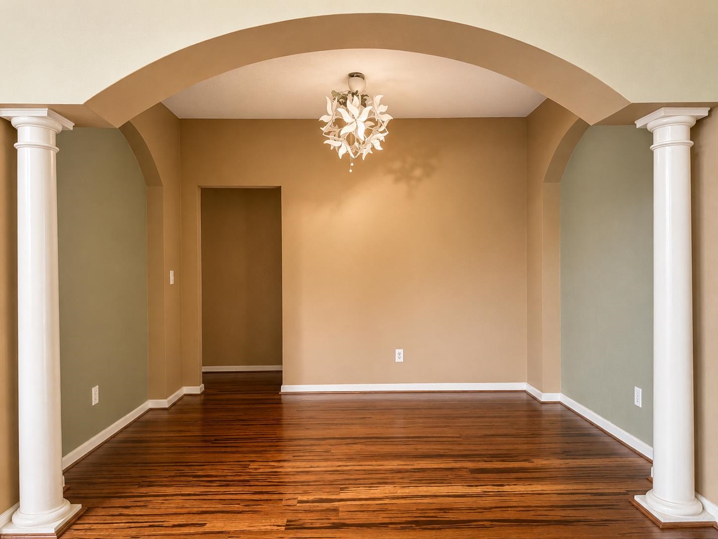 4883 Saddlehorn Dr Property Photo 6