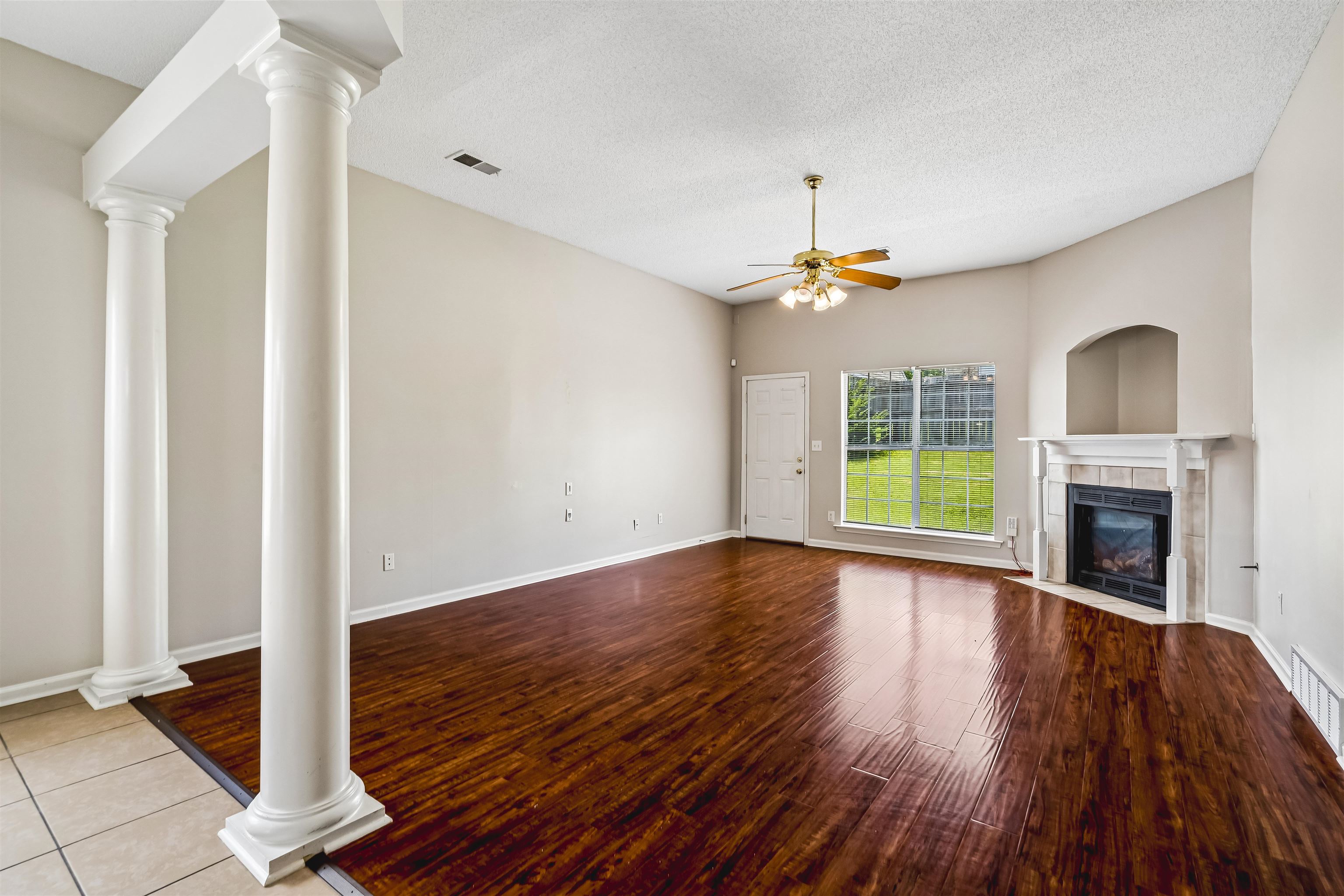 4879 Ridge Walk Ln Property Photo 2