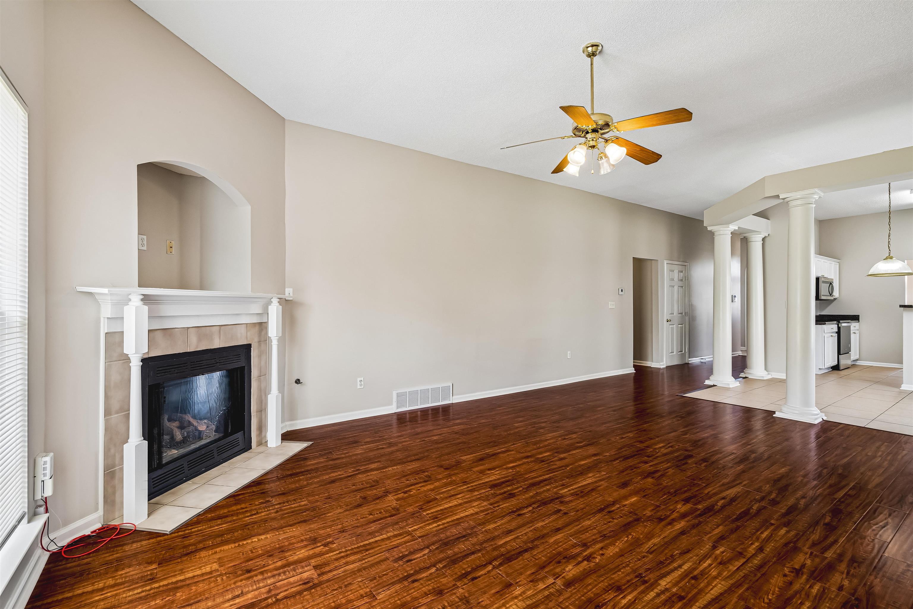 4879 Ridge Walk Ln Property Photo 4