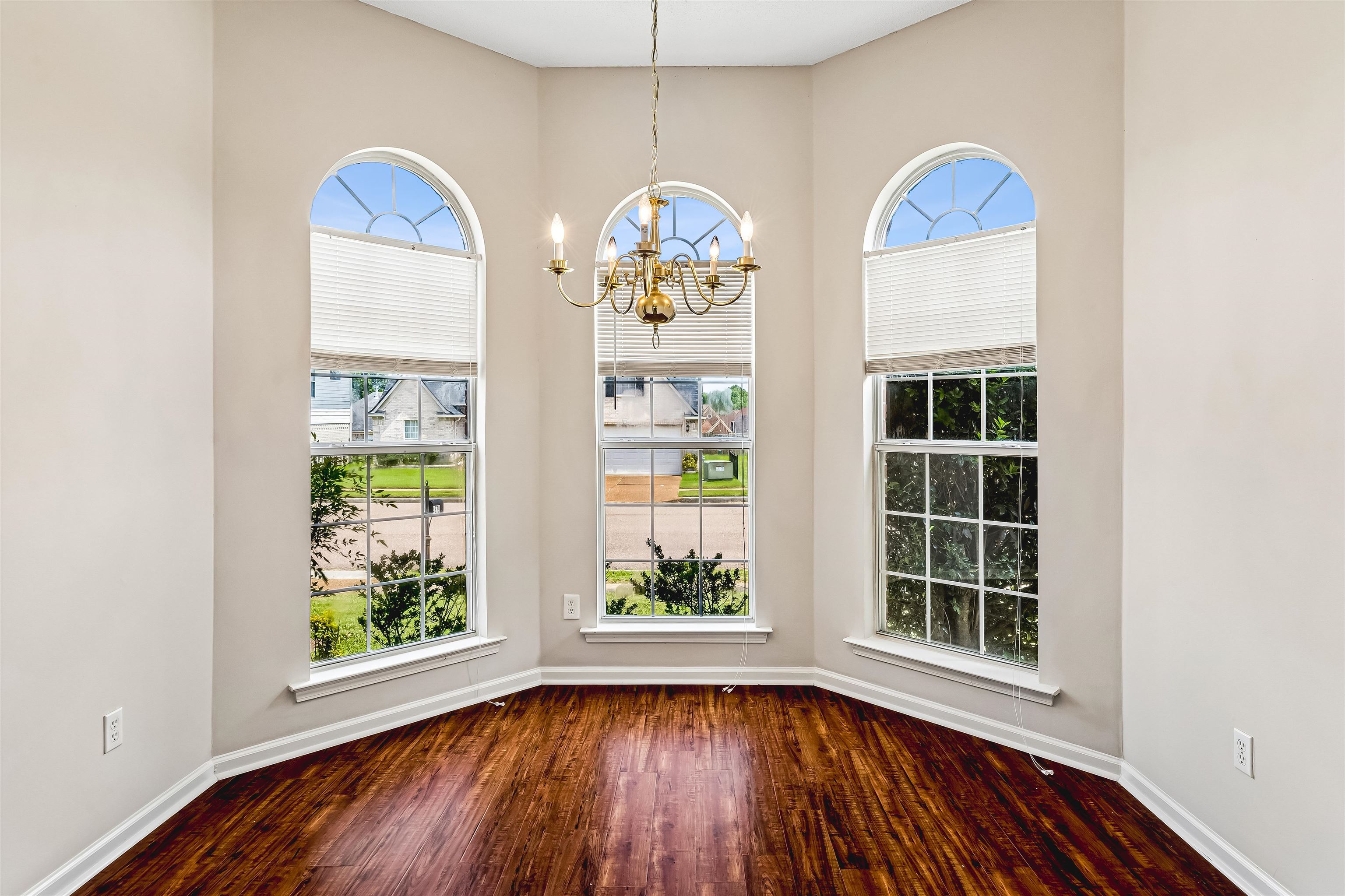 4879 Ridge Walk Ln Property Photo 8