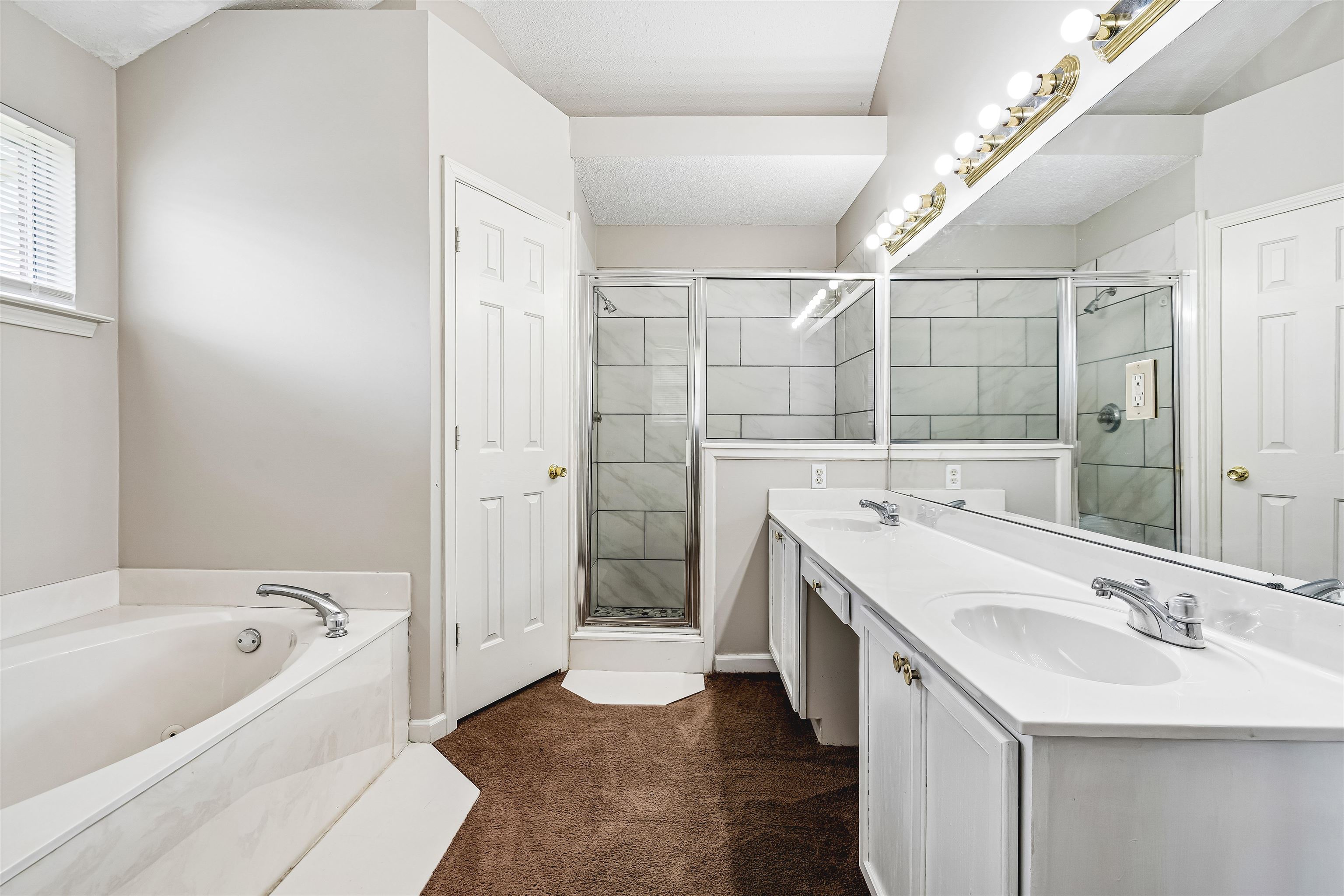 4879 Ridge Walk Ln Property Photo 16