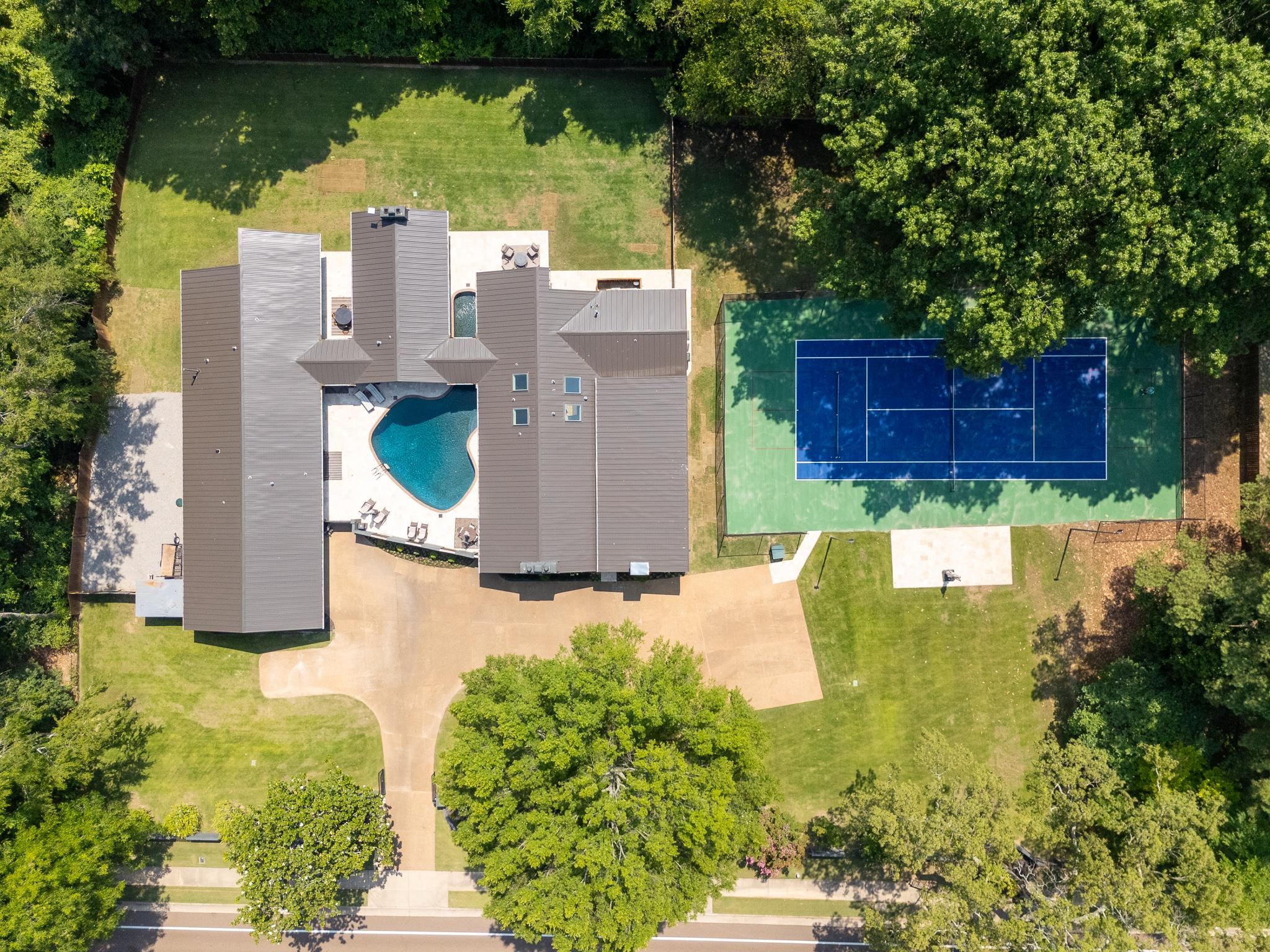 2500 Houston Levee Rd Property Photo 2