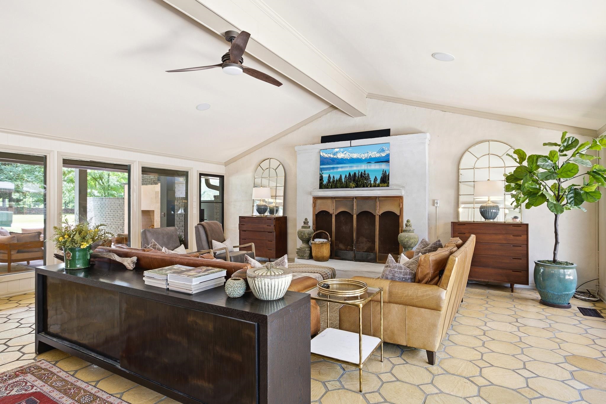 2500 Houston Levee Rd Property Photo 7