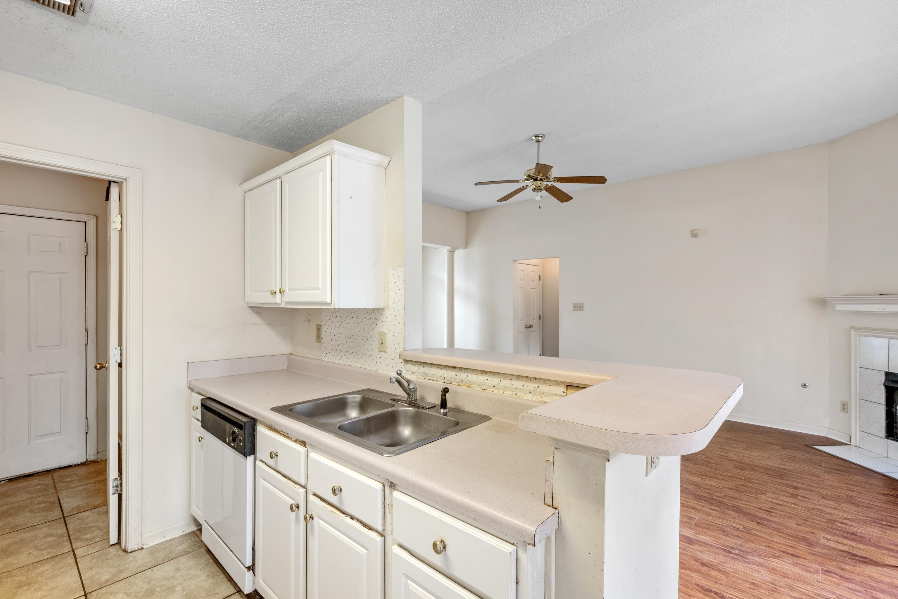 8135 Country Mill Cv Property Photo 10