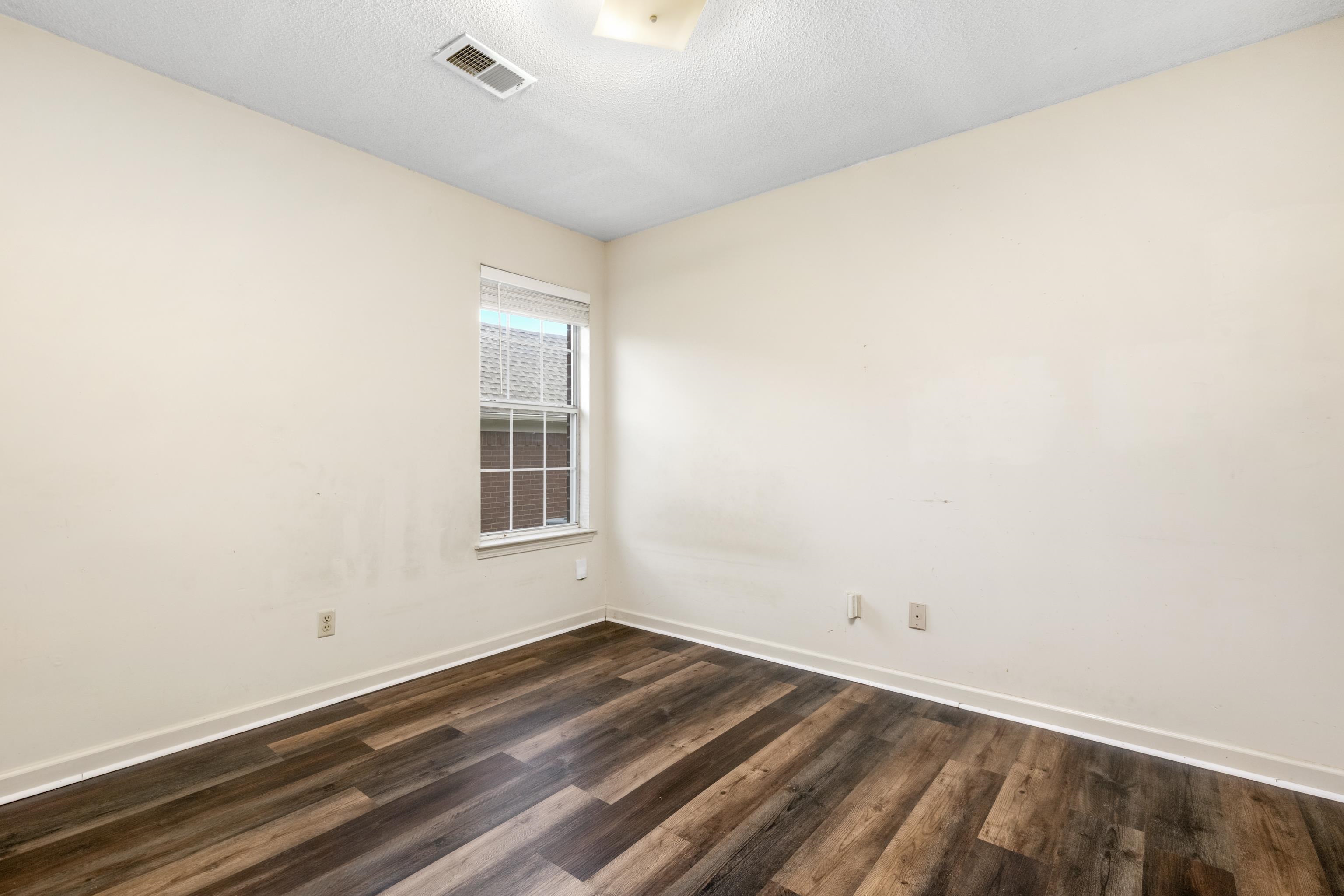 8135 Country Mill Cv Property Photo 22