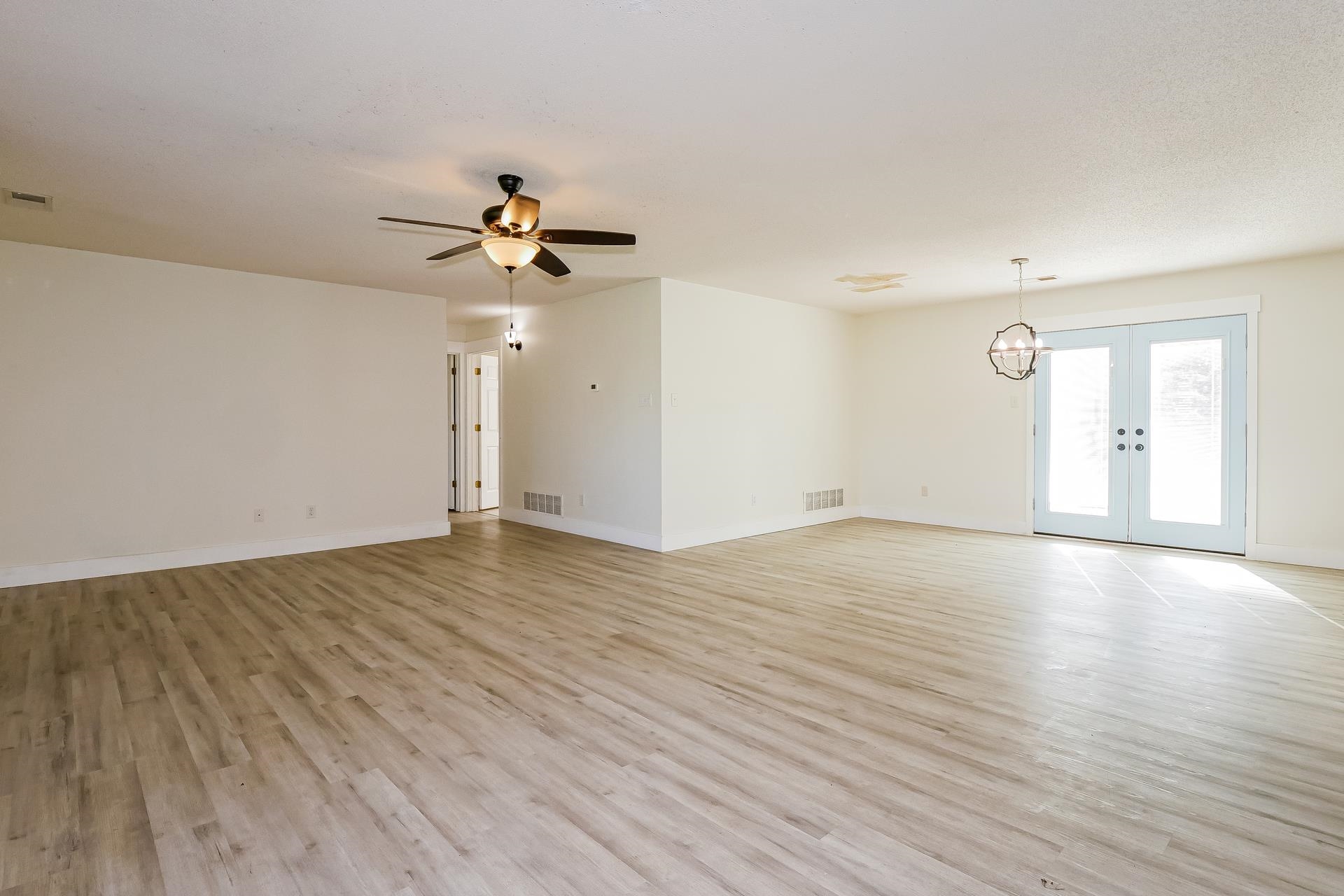 188 David Reed Dr Property Photo 4