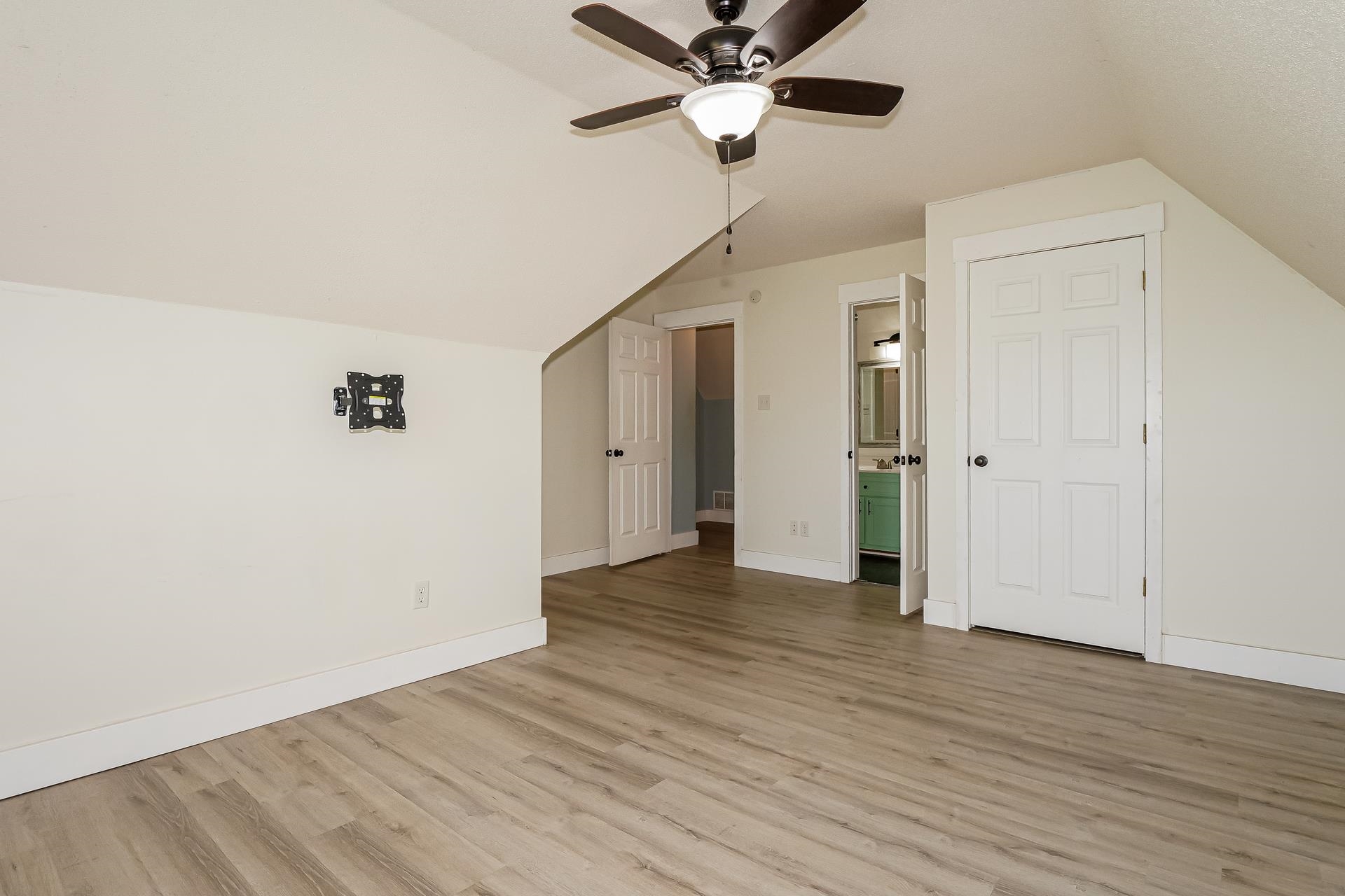 188 David Reed Dr Property Photo 16