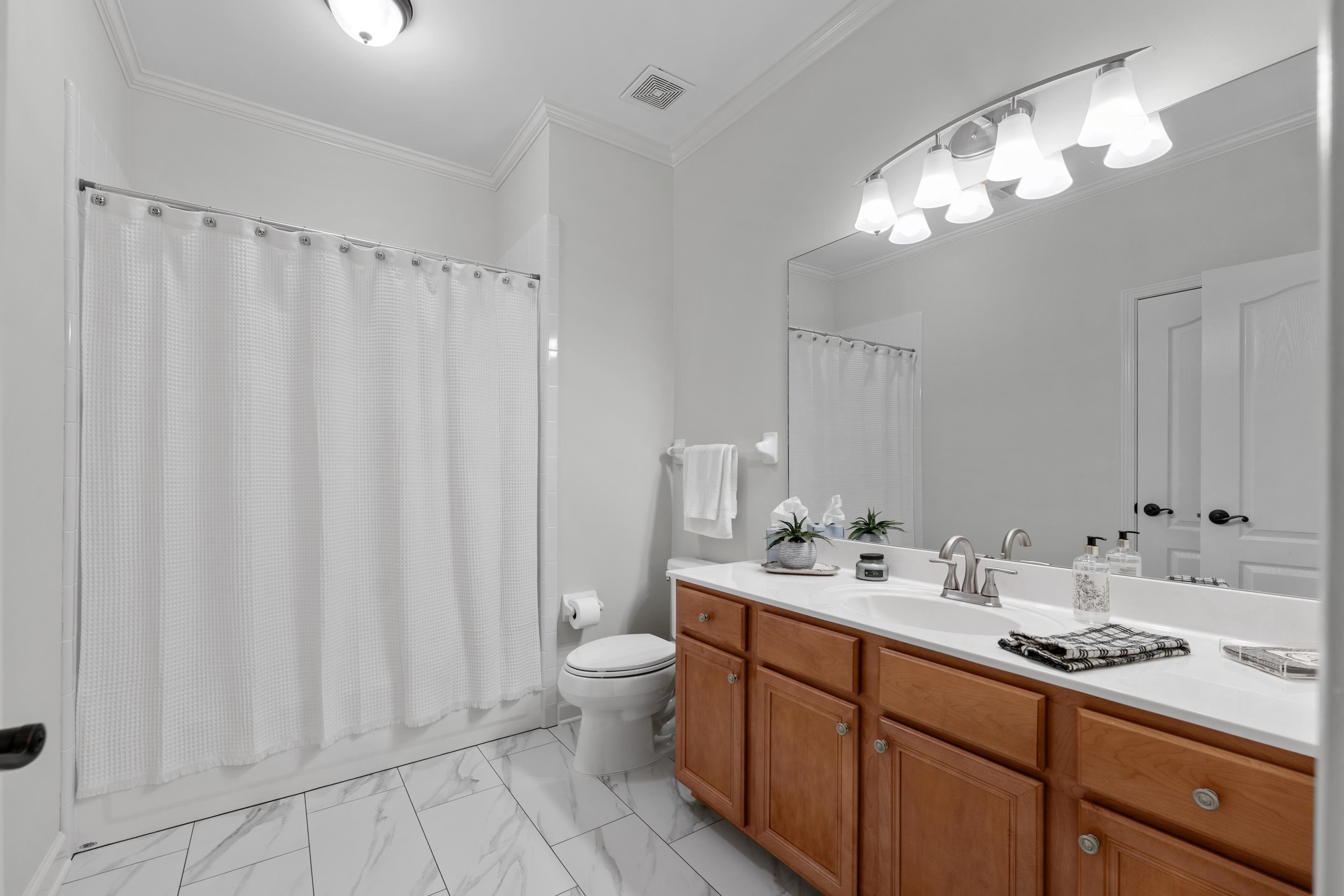 9445 Grove Trail Ln Property Photo 22