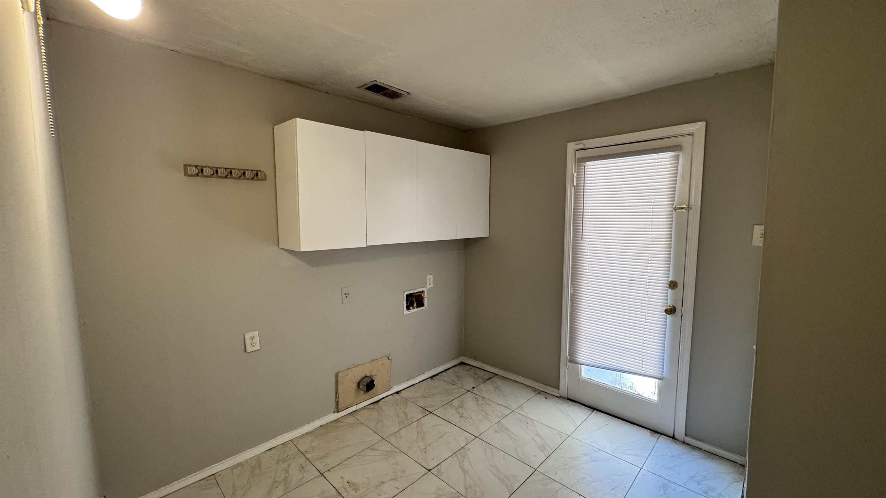 4956 Durbin Ave Property Photo 6