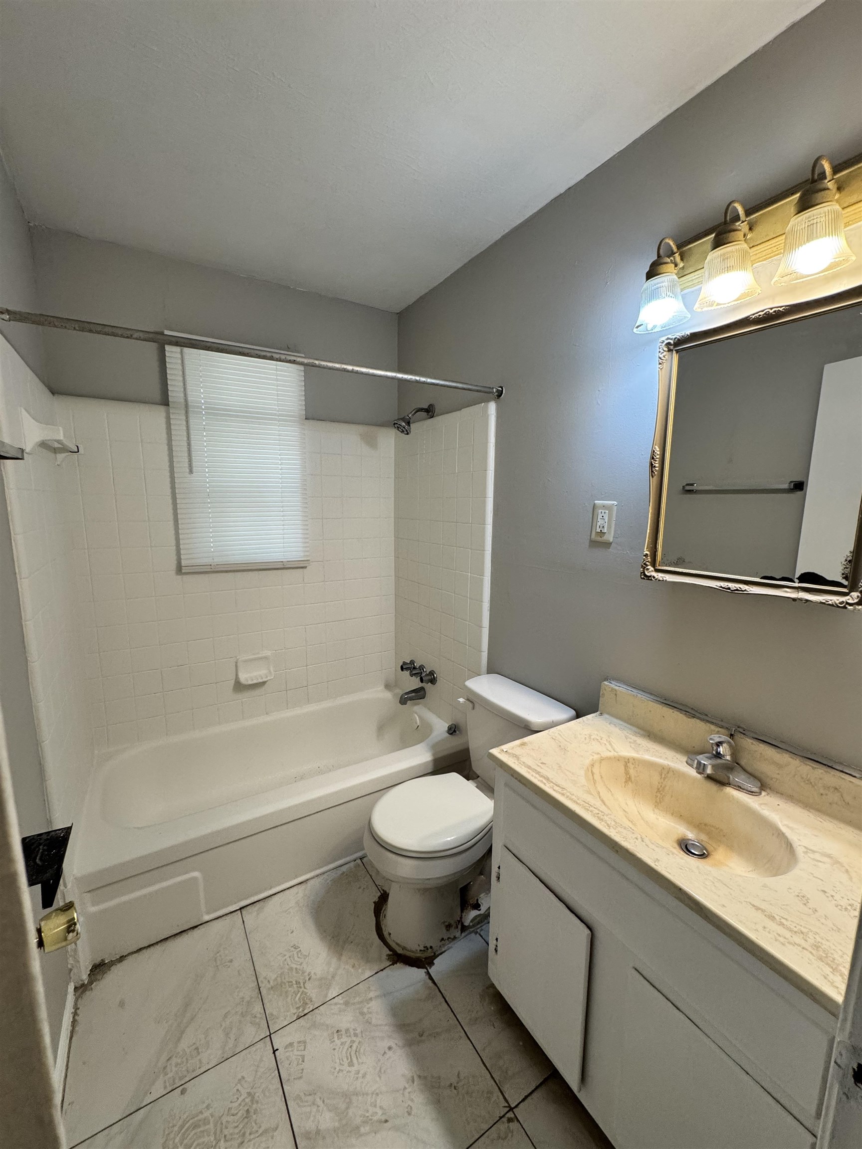 4956 Durbin Ave Property Photo 8