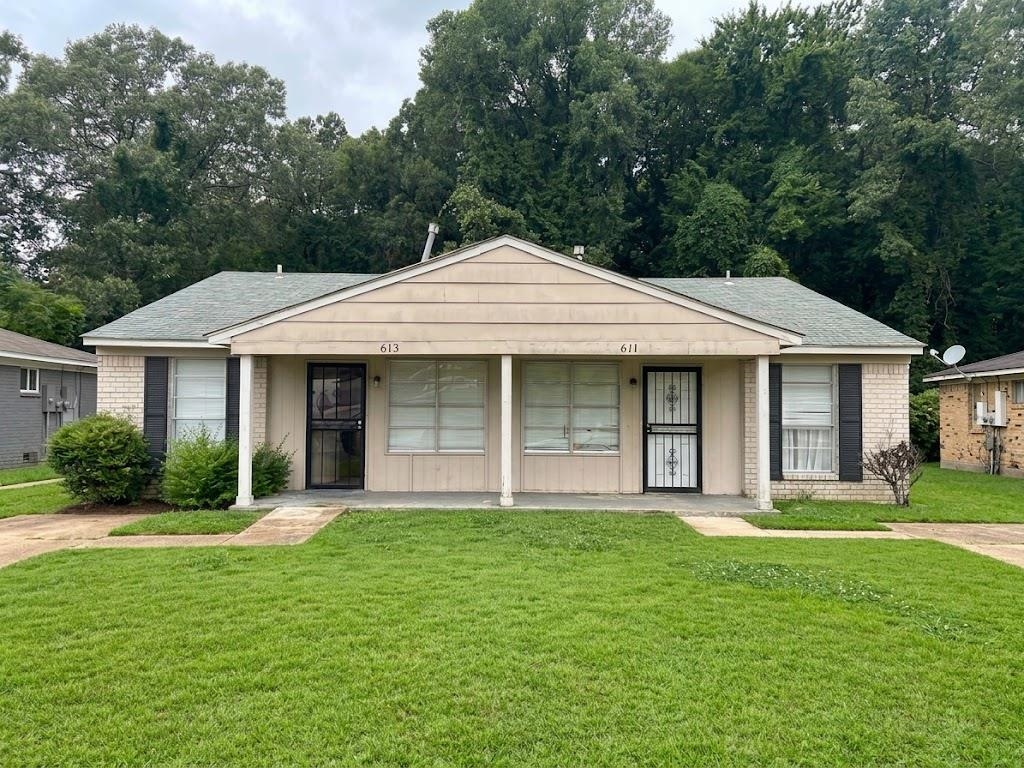 4481-4483 SUMNERS WELLS RD Property Photo 1