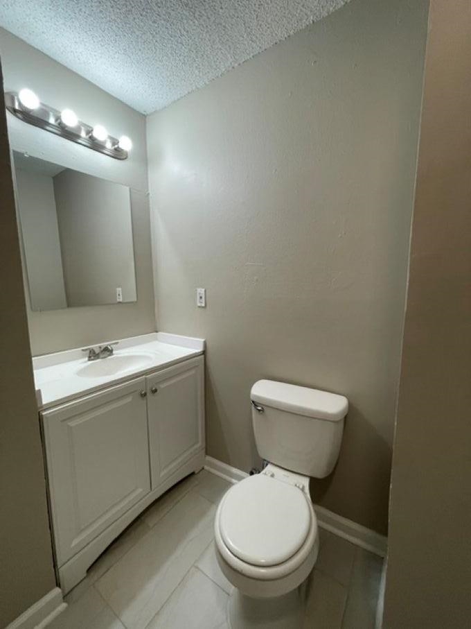 1008 S Willett St Property Photo 23