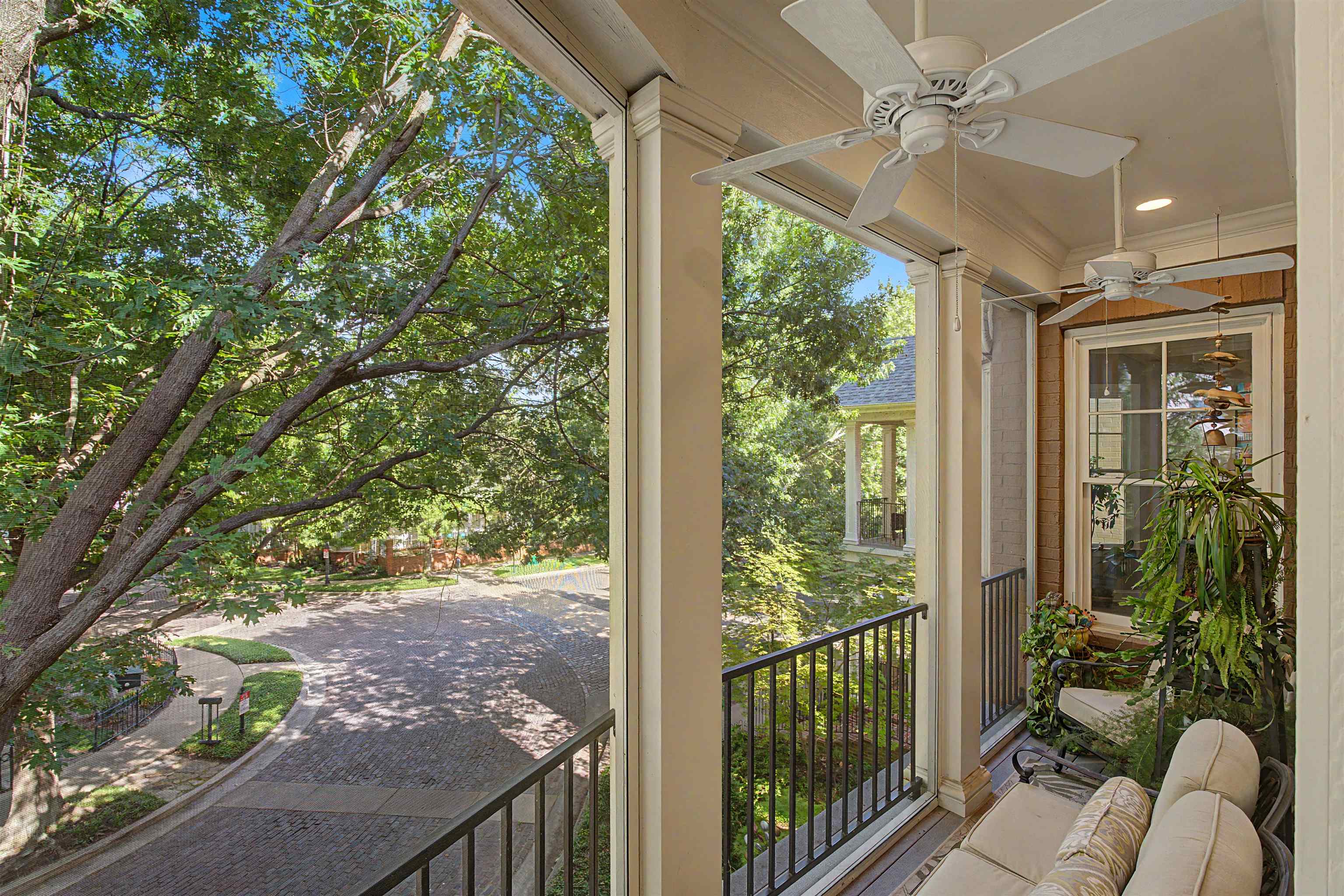 511 Monteigne Blvd Property Photo 35