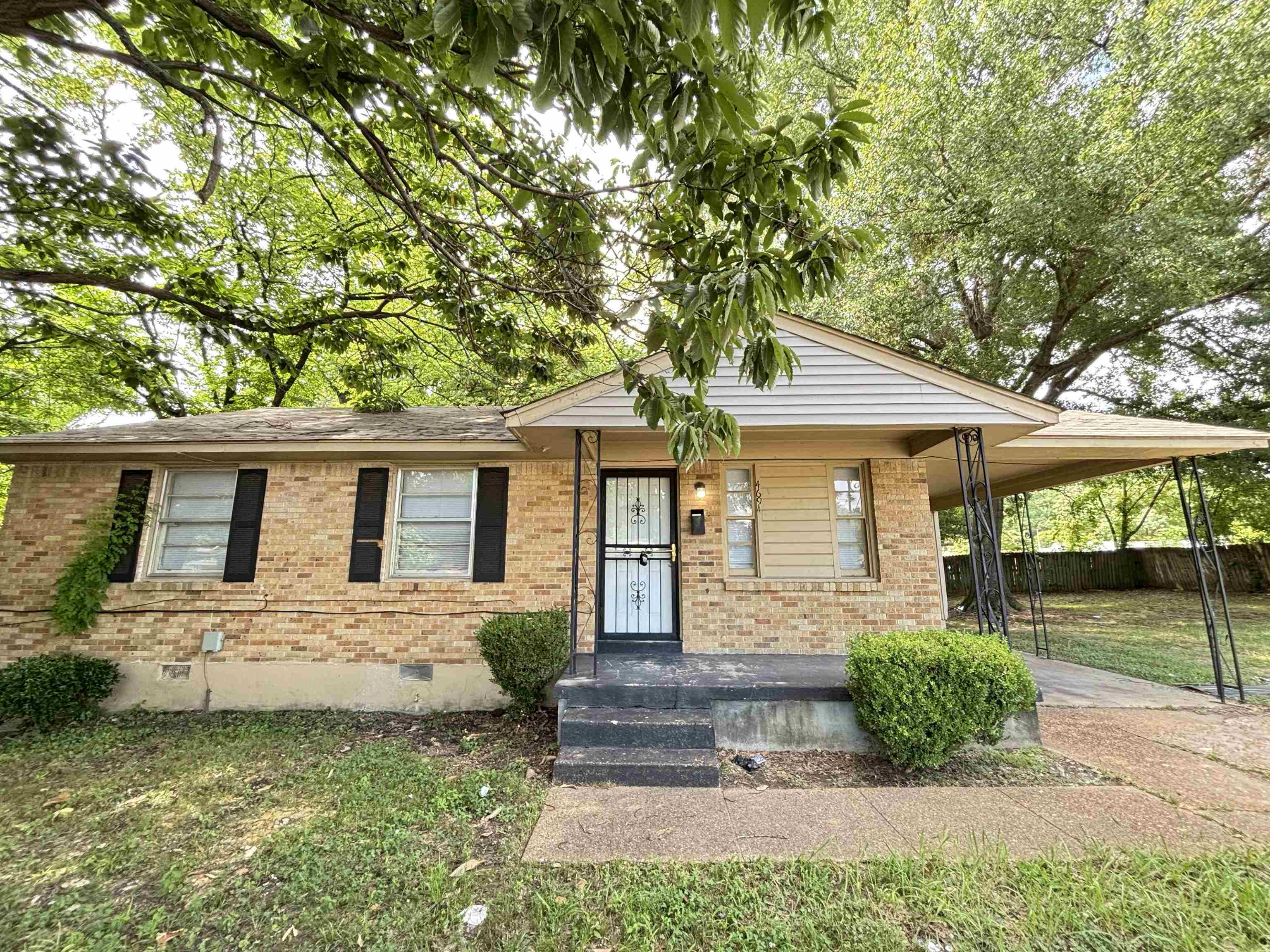 4694 MCCRORY AVE Property Photo 1