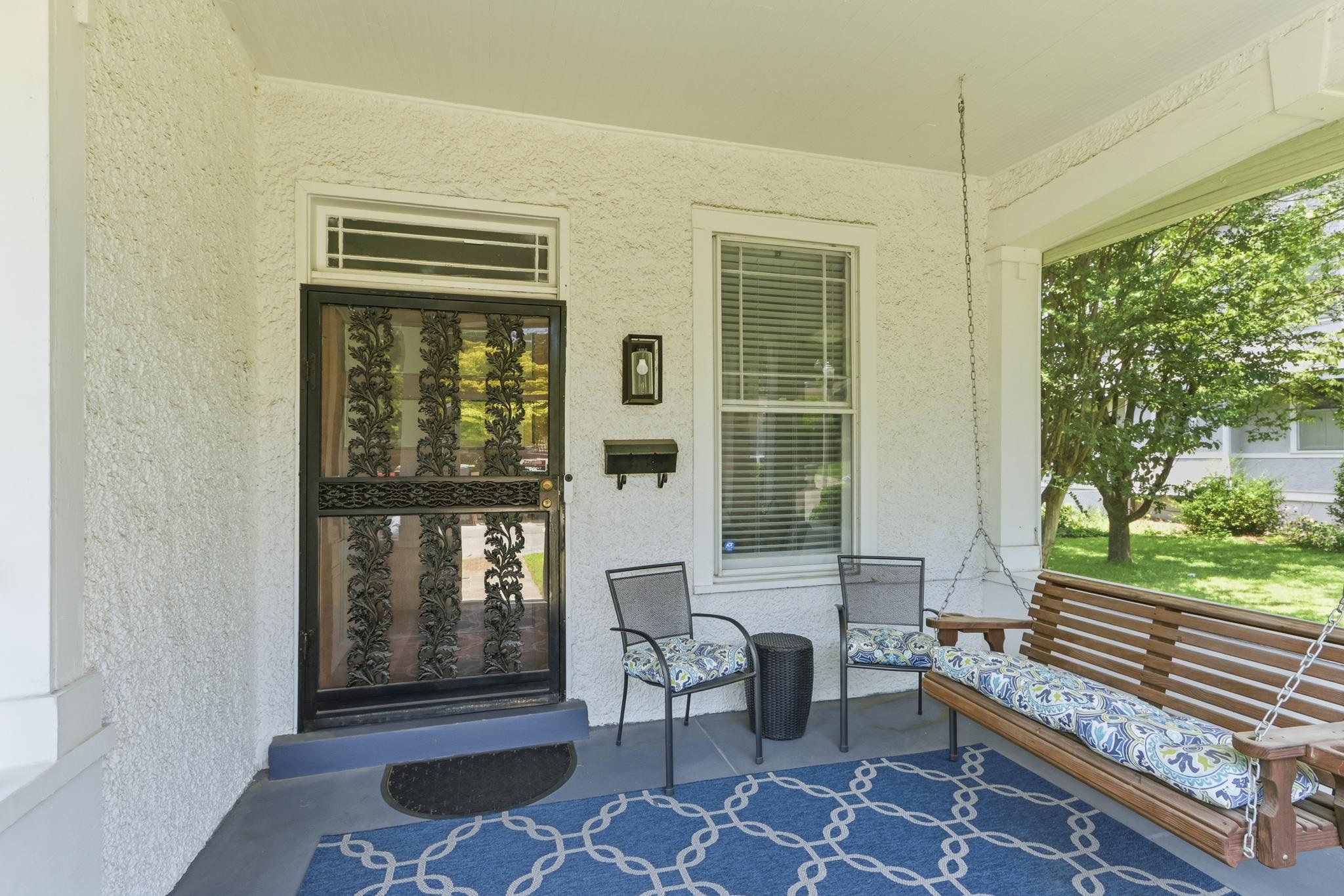 453 Angelus St Property Photo 2