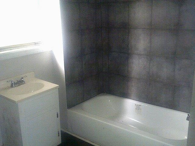 1694 Walker Ave Property Photo 4
