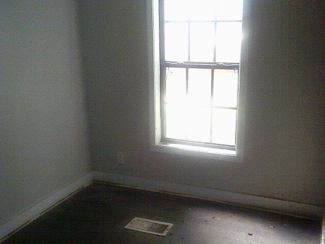 1694 Walker Ave Property Photo 5