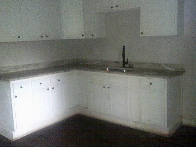 1694 Walker Ave Property Photo 9