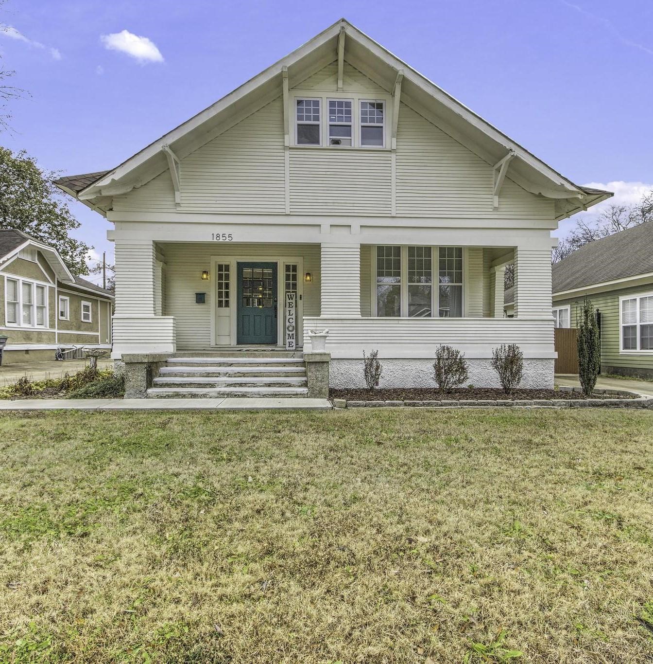 1855 Oliver Ave Property Photo 3