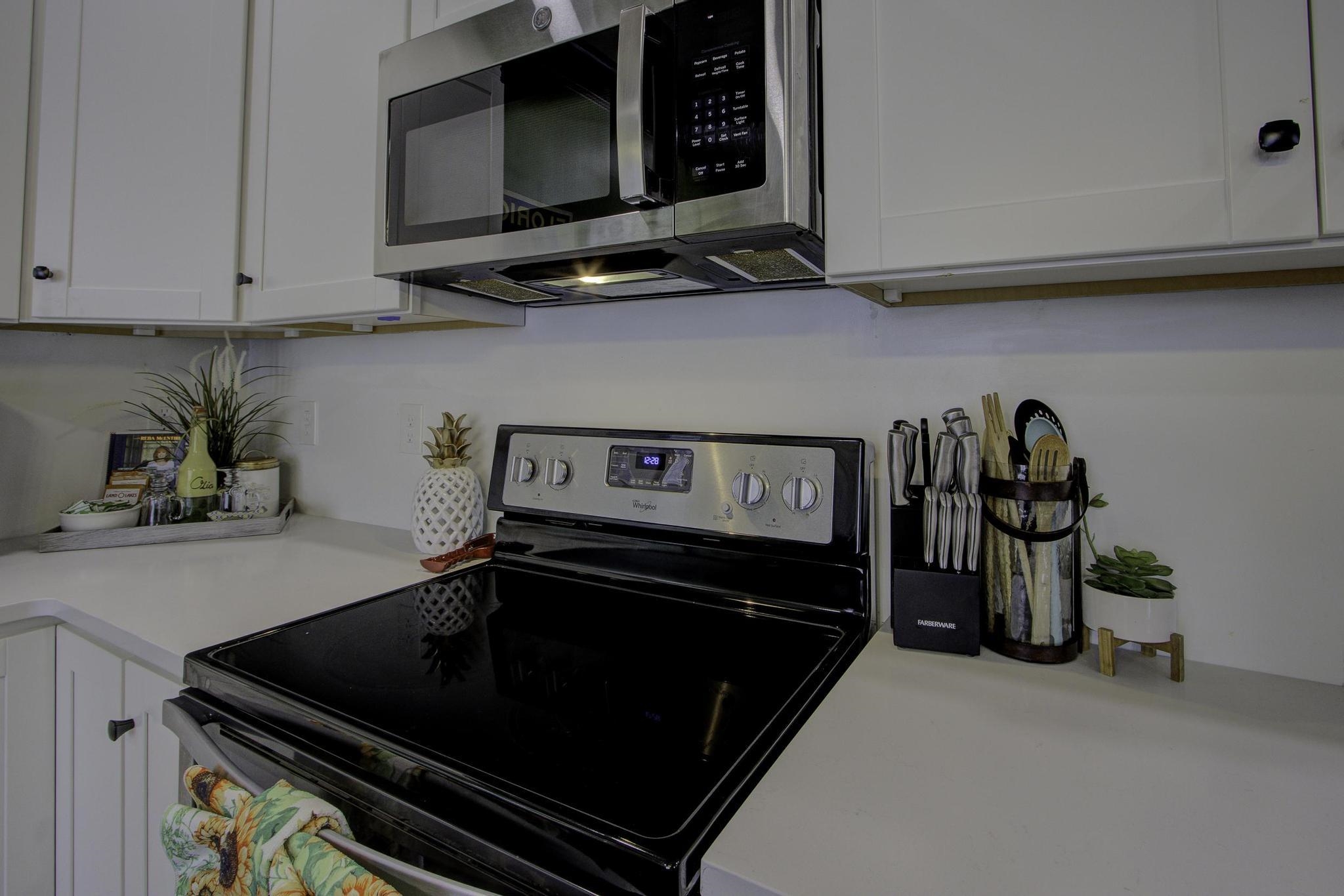 1855 Oliver Ave Property Photo 14