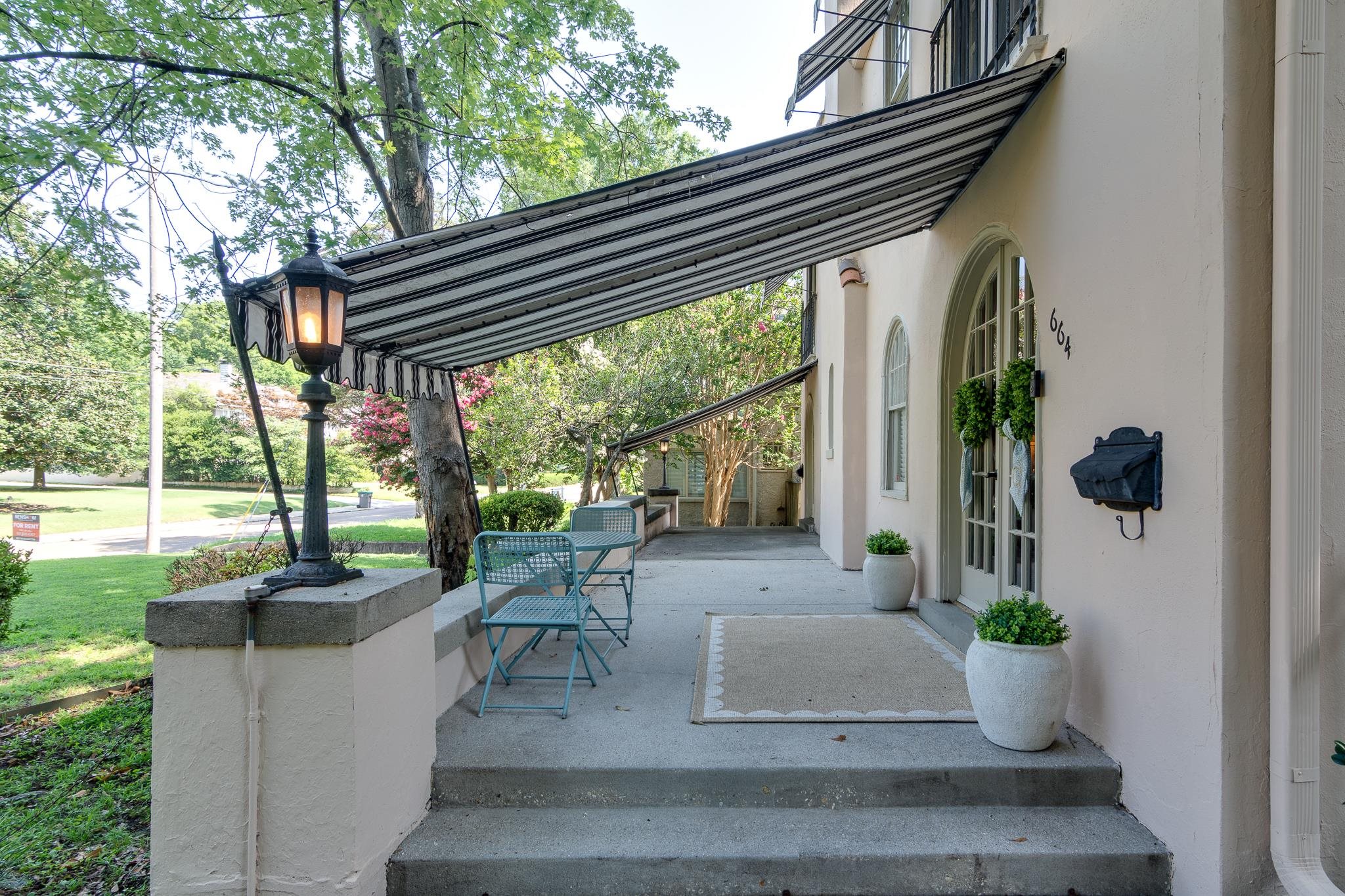 664 S Mclean Blvd 664 Property Photo 4