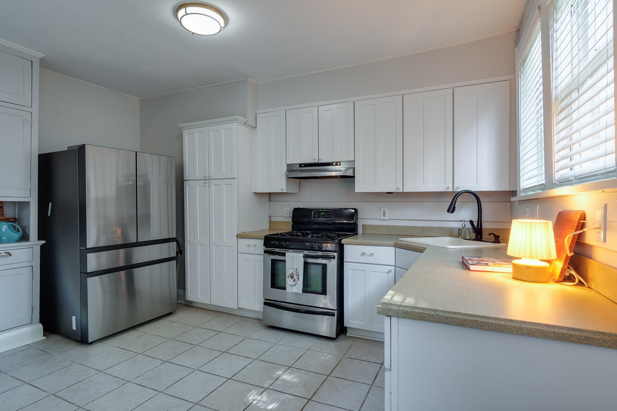 664 S Mclean Blvd 664 Property Photo 21