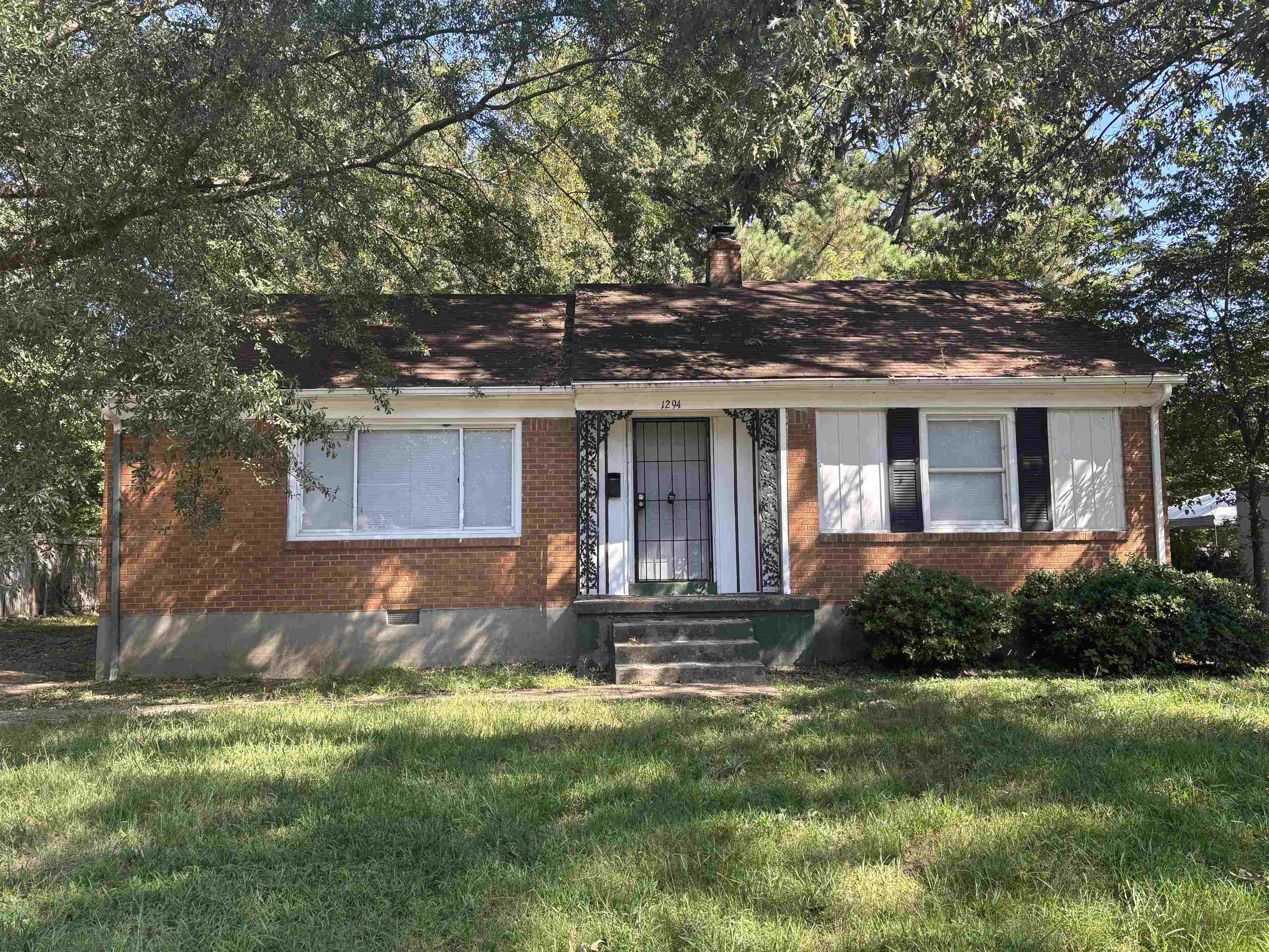 1294 PALLWOOD RD Property Photo 1
