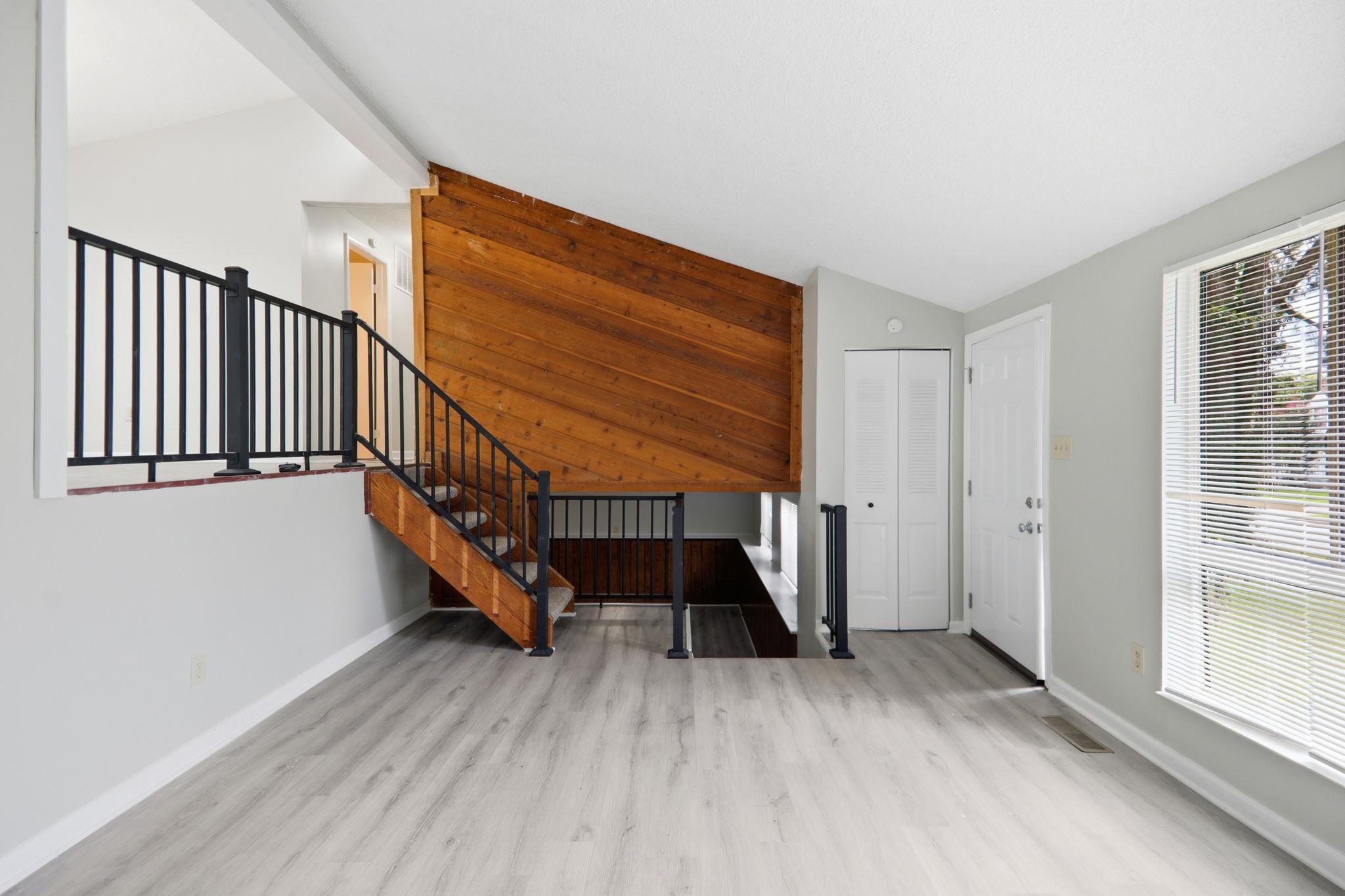 7222 Newling Ln Property Photo 3