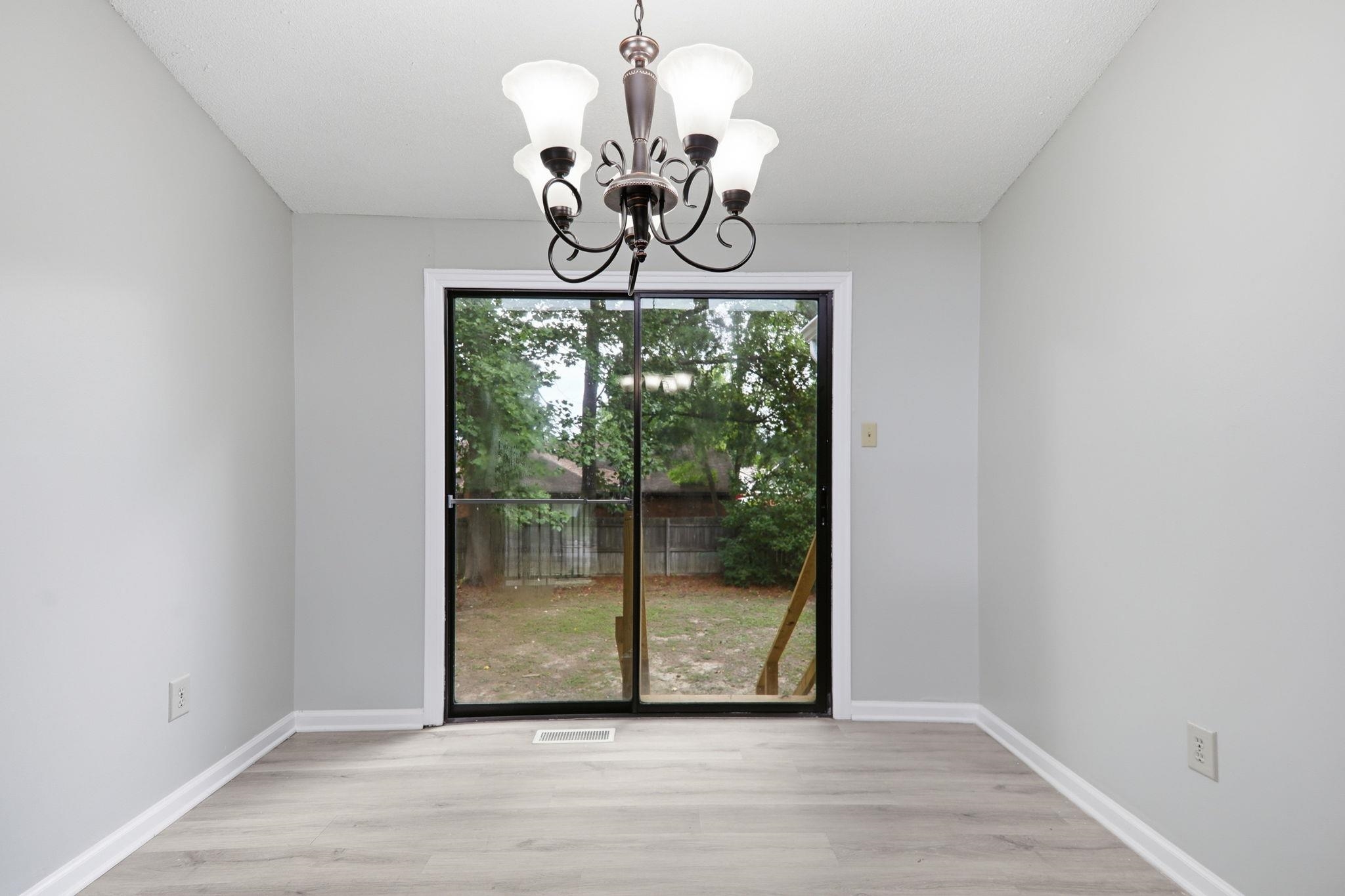 7222 Newling Ln Property Photo 4