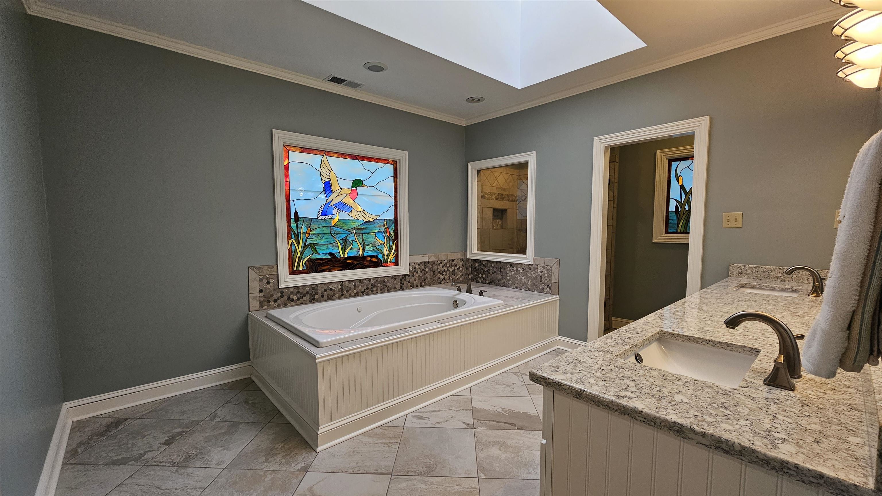 8486 Hunters Forest Cv Property Photo 4