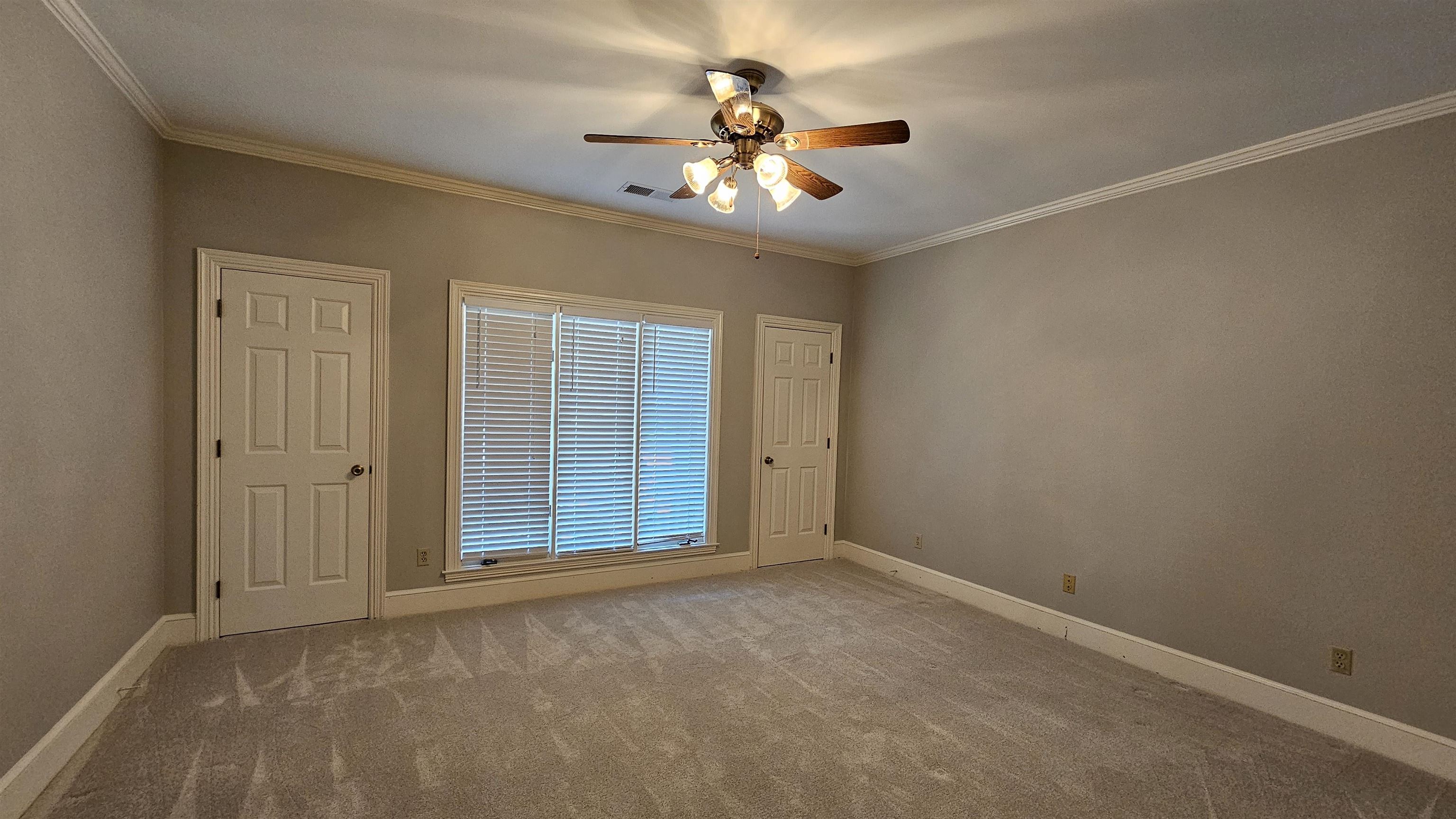 8486 Hunters Forest Cv Property Photo 7